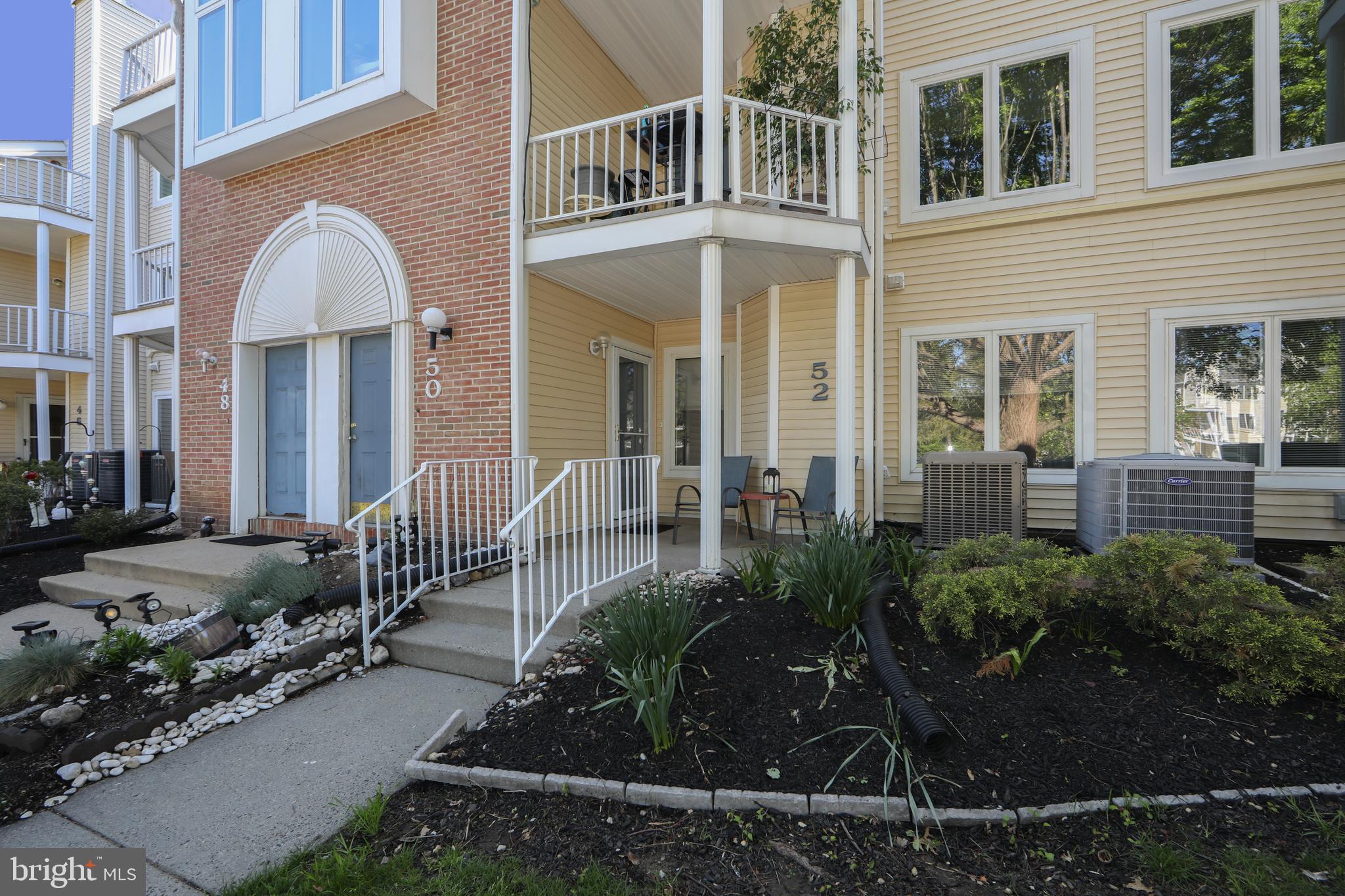 CRESTWOOD CONDO - Residential