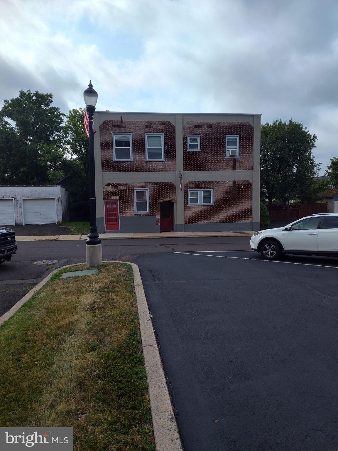 Bright and spacious 2 bedroom apartment located in the heart of downtown Perkasie. Hardwood floors, fully equipped kitchen, living room, dining room, bathroom, and plenty of additional closet space (Approximately 850 square ft).   On-site laundry and snow removal included with off street parking.  Tenant(s) responsible for electric, water/sewer/trash, heat and cable/internet. Gas with UGI will be prorated and billed to tenant by Property Management. Sorry, no pets. Walk out your front door to The Ram, Perkasie Farmers Market (local artisans and fresh produce) and all of the Perkasie Downtown events.  Less than a mile from Freewill Brewing Co. & the Perk, Shine yoga studio, Hickory Stick, Rise and Grind Café Maize (5 star BYOB) is also just two blocks away.  1st Month, Last Month, & Security Deposit Due with Certified checks at Lease Signing. Anyone over the age of 18 occupying the property must submit a rental application.