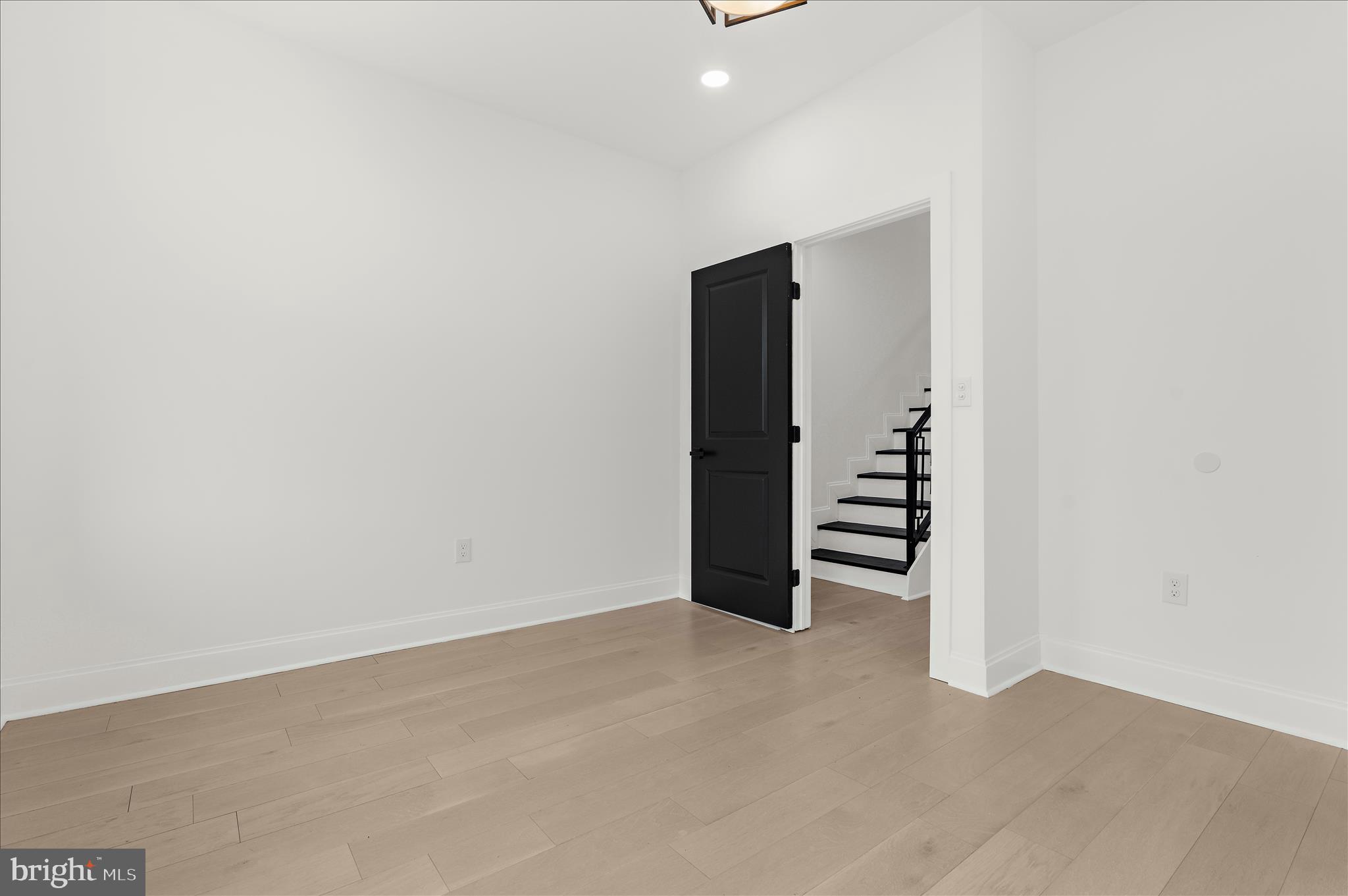 RESERVOIR HILL - Residential