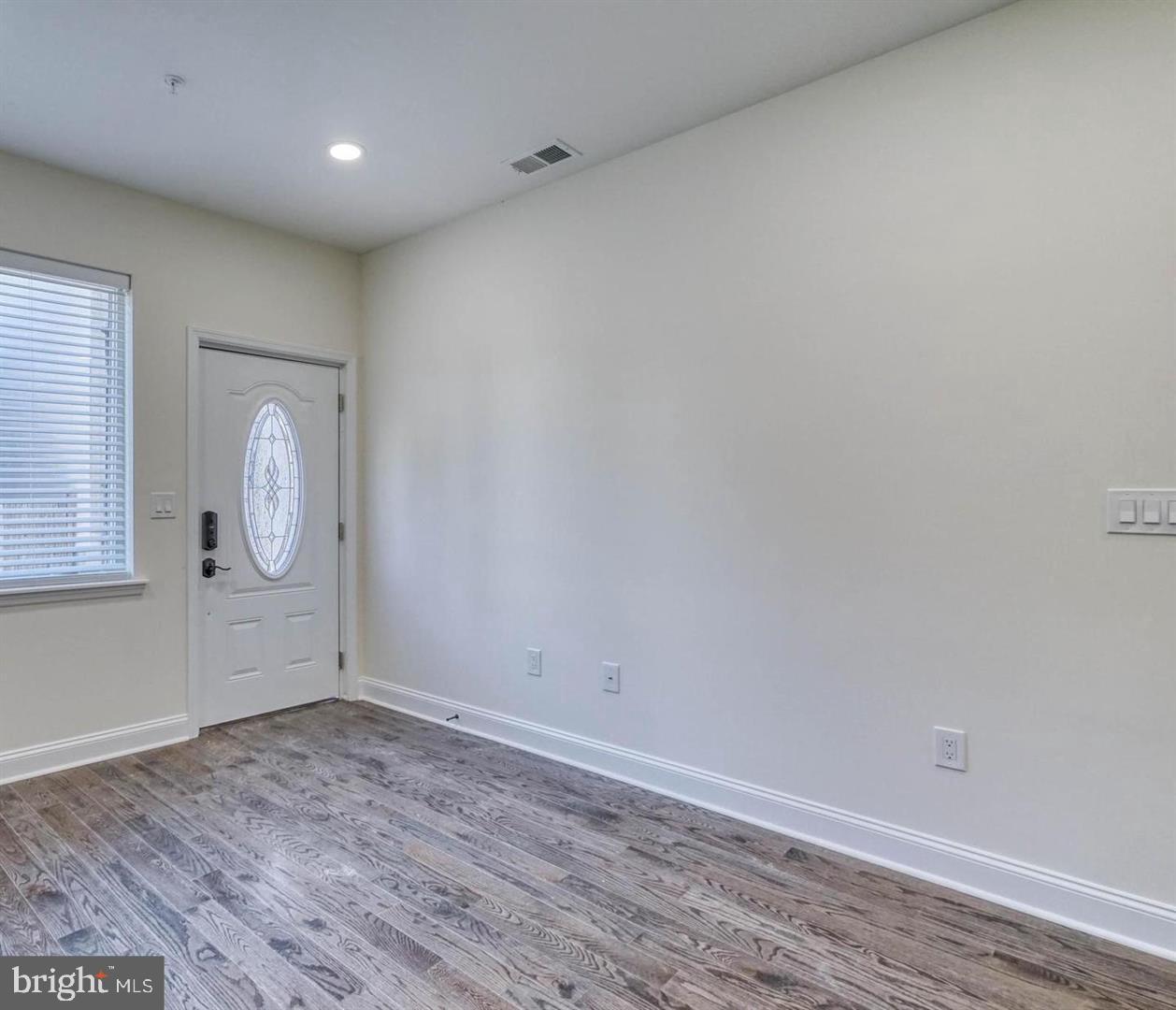PASSYUNK SQUARE - Residential