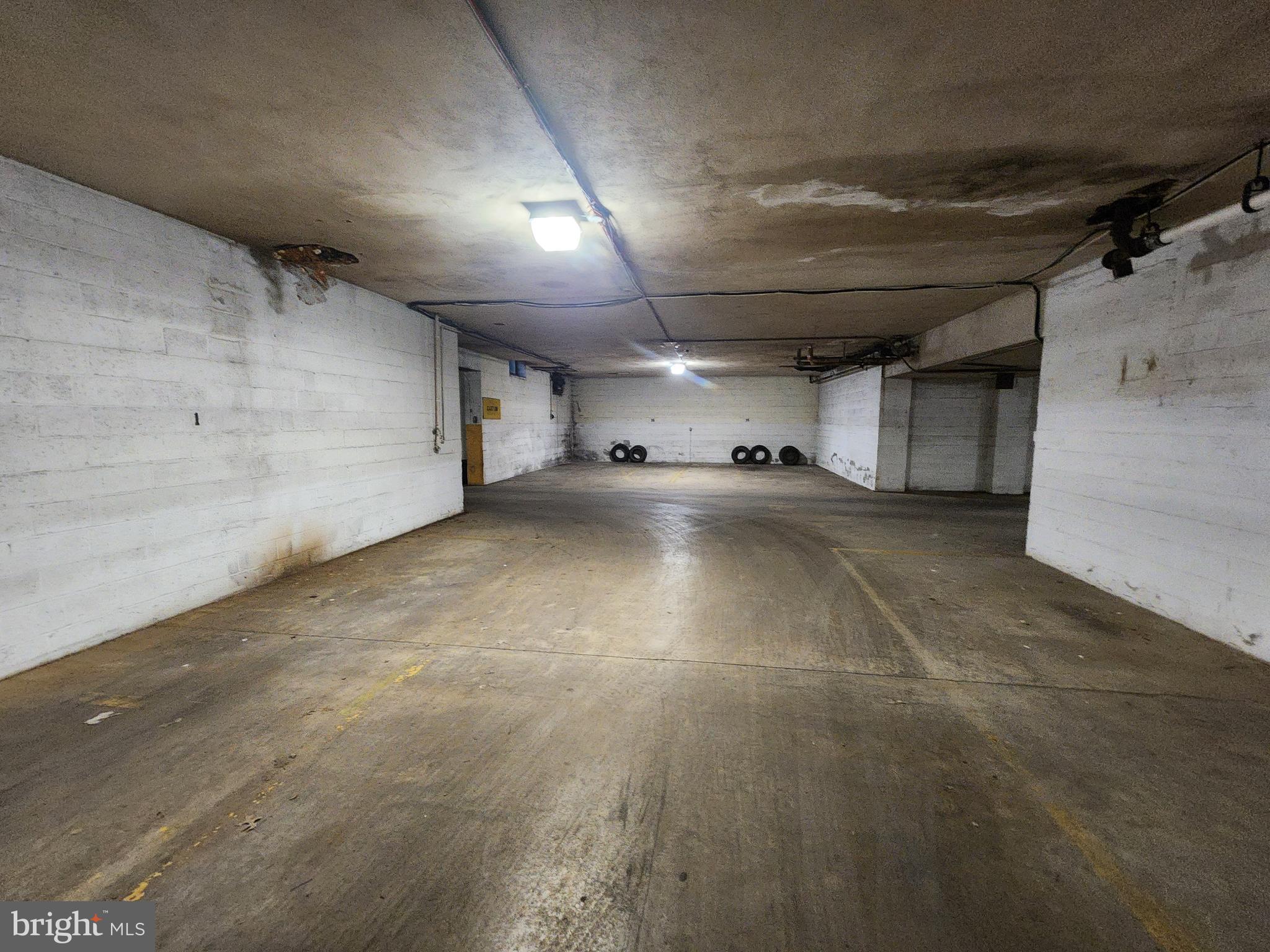 ONLINE AUCTION: Bidding begins 07/13/2026 @ 10:00 AM. Bidding ends 07/15/2026 @ 11:45 AM. List Price is Suggested Opening Bid. Deposit: $5,000. This auction takes place on the Ashland Auction Group Website Bidding Platform. 1 Parking space for sale in The Diplomat Condominium located in the Glen area of Northwest Baltimore City. Property is in close proximity to Reisterstown Road Plaza Shopping Center. The parking spot is approximately 162 square-feet. Easy Access to Major Traffic Artery Reisterstown Road.