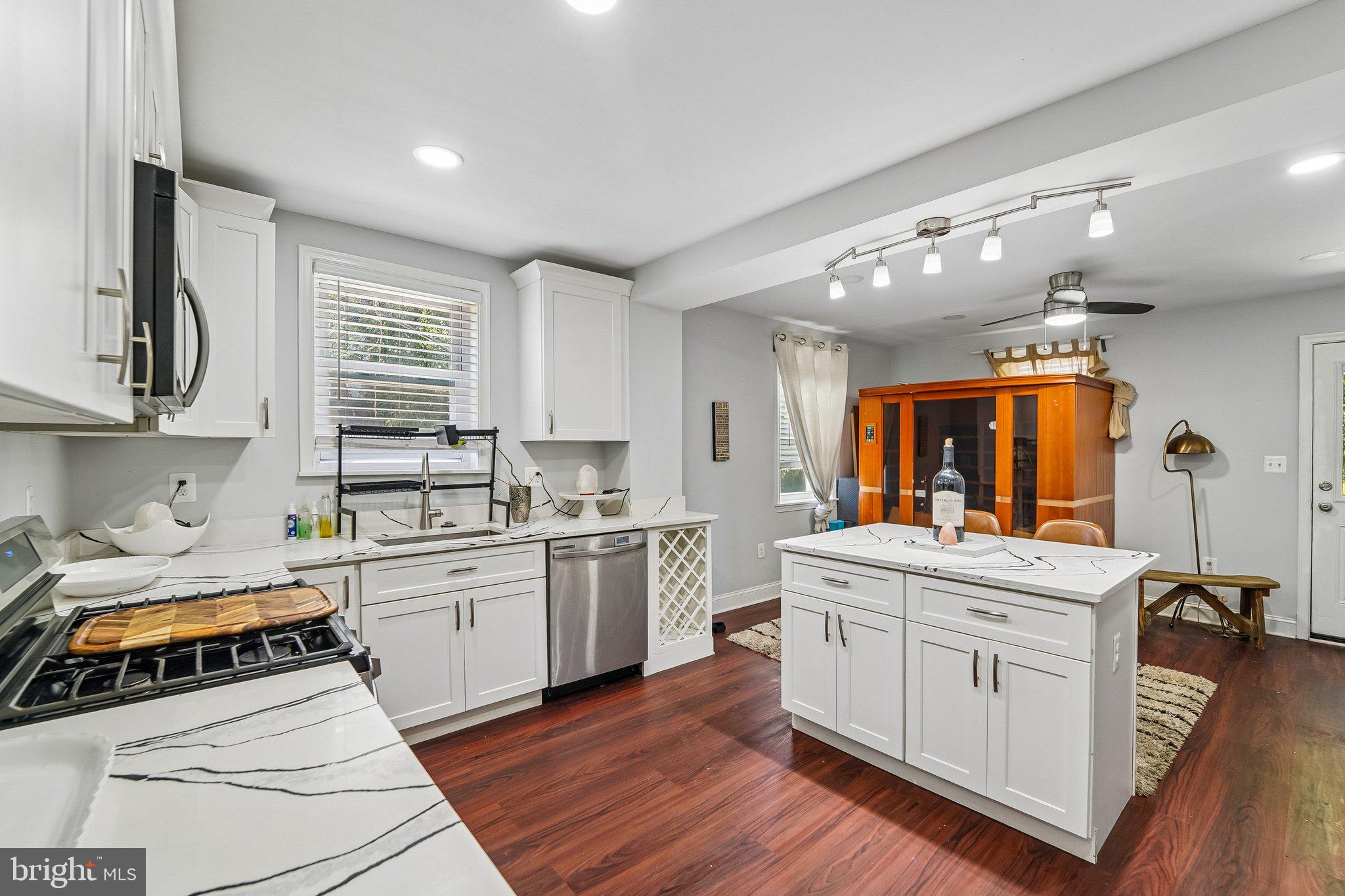 GREENMOUNT WEST - Residential