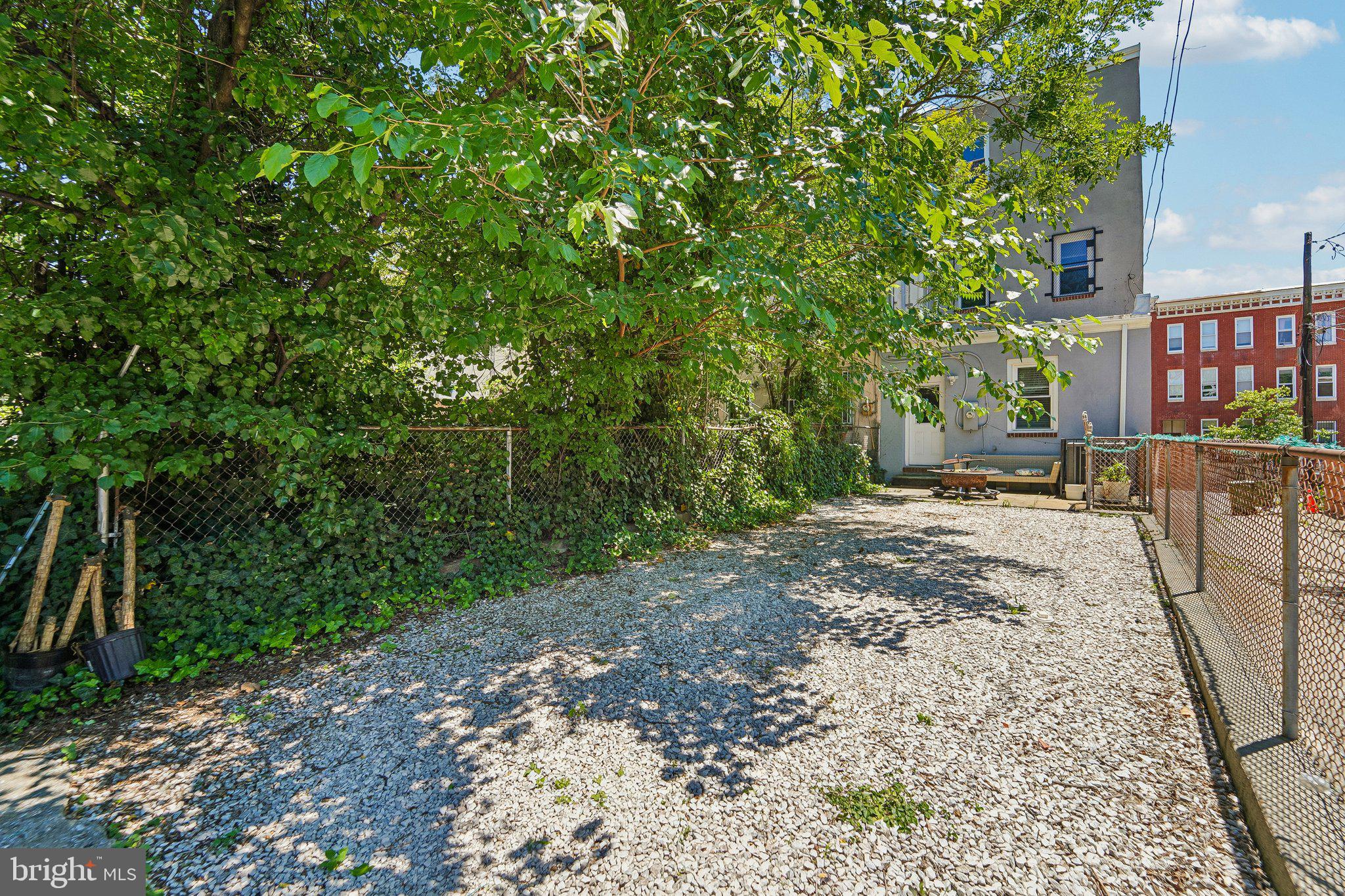 GREENMOUNT WEST - Residential