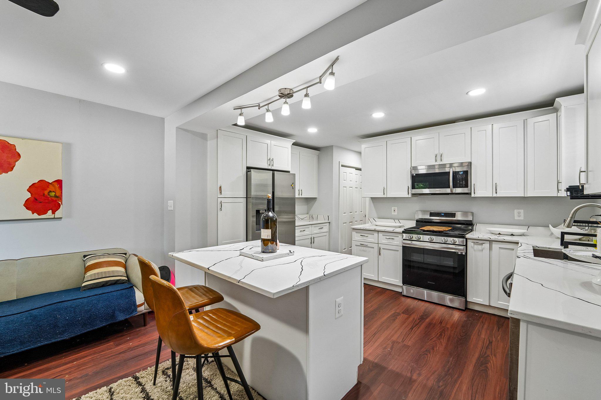GREENMOUNT WEST - Residential