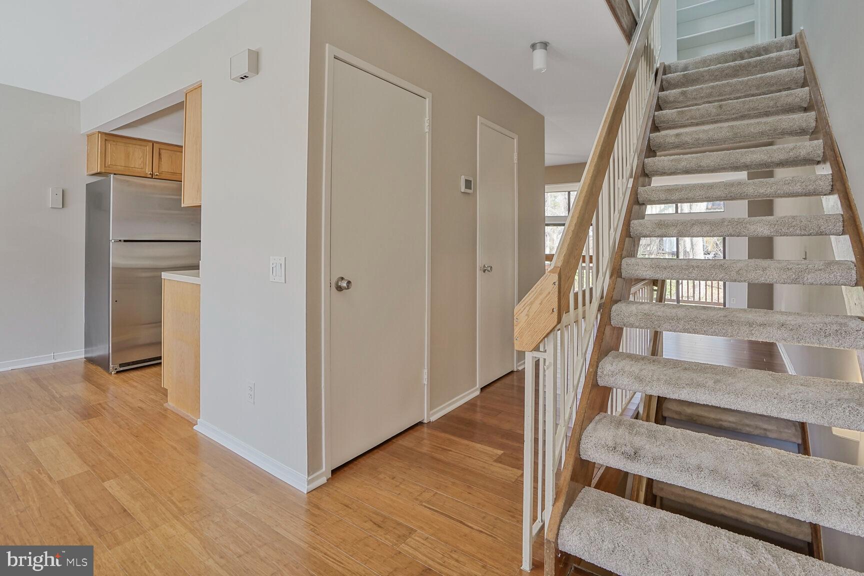 RESTON - Residential