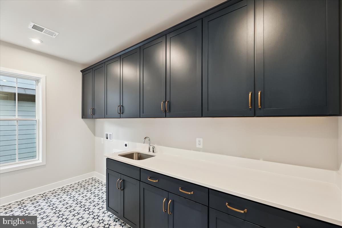 AMALYN - Residential Lease