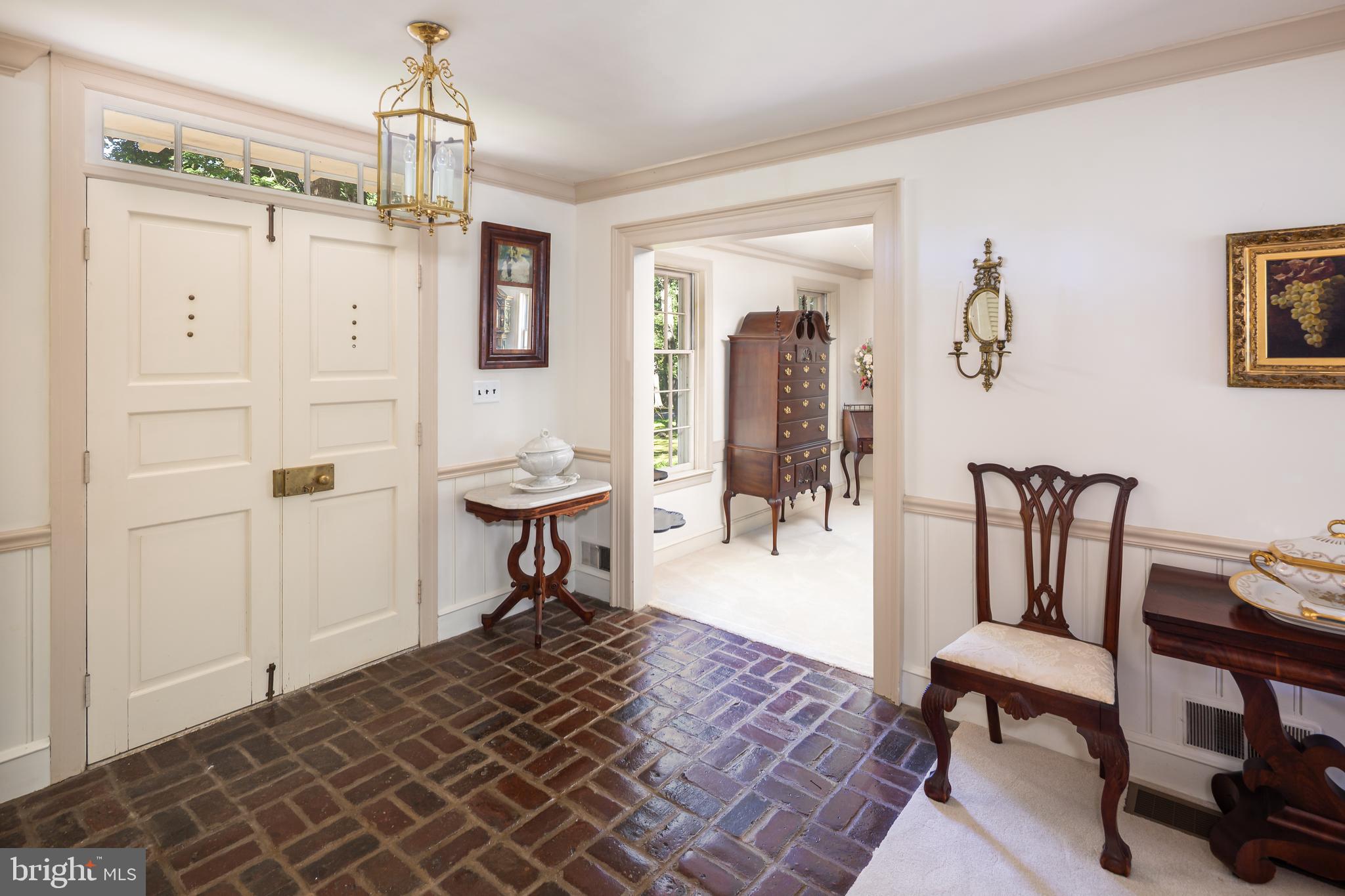 RADNOR HUNT - Residential