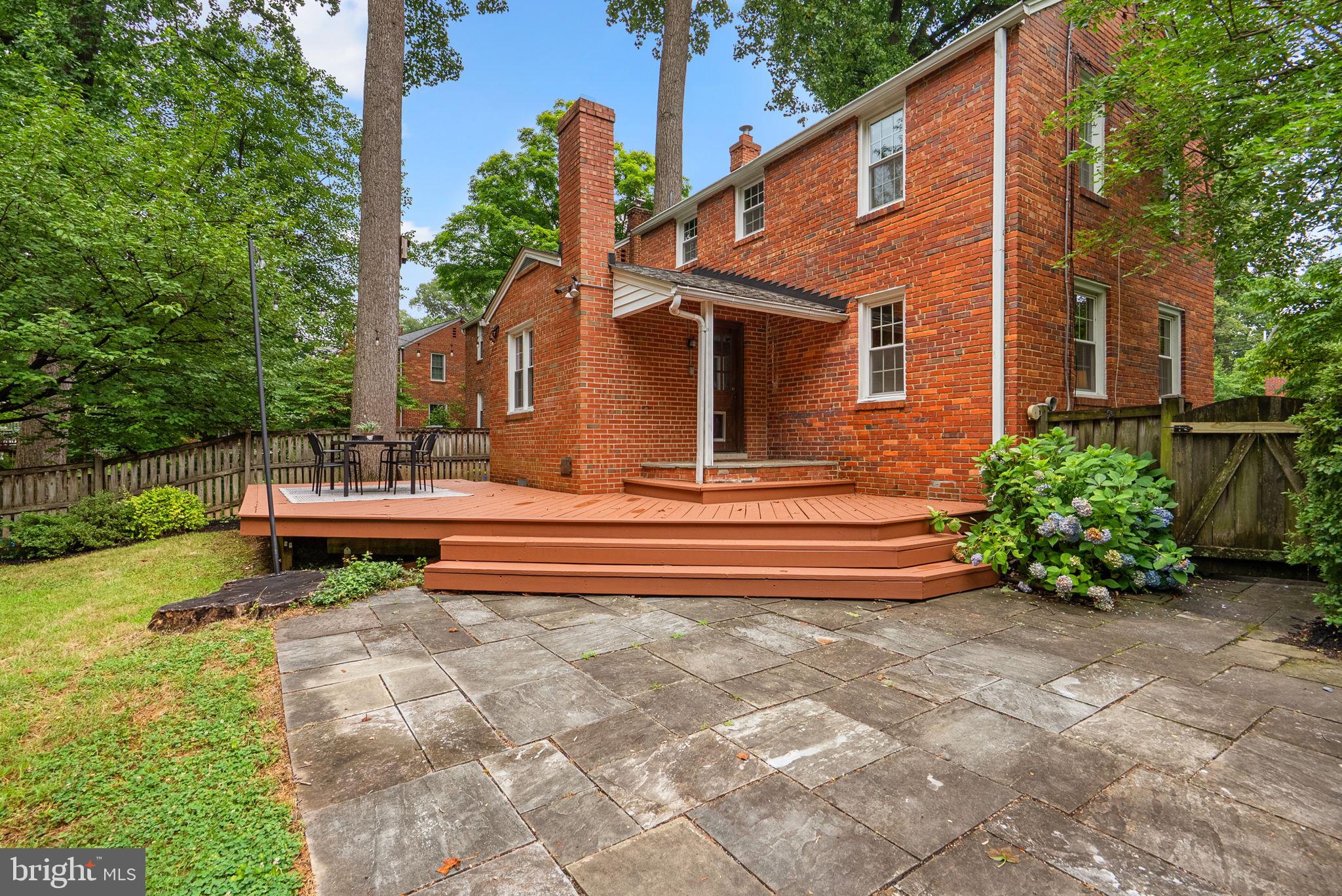 ROSEWOOD - Residential