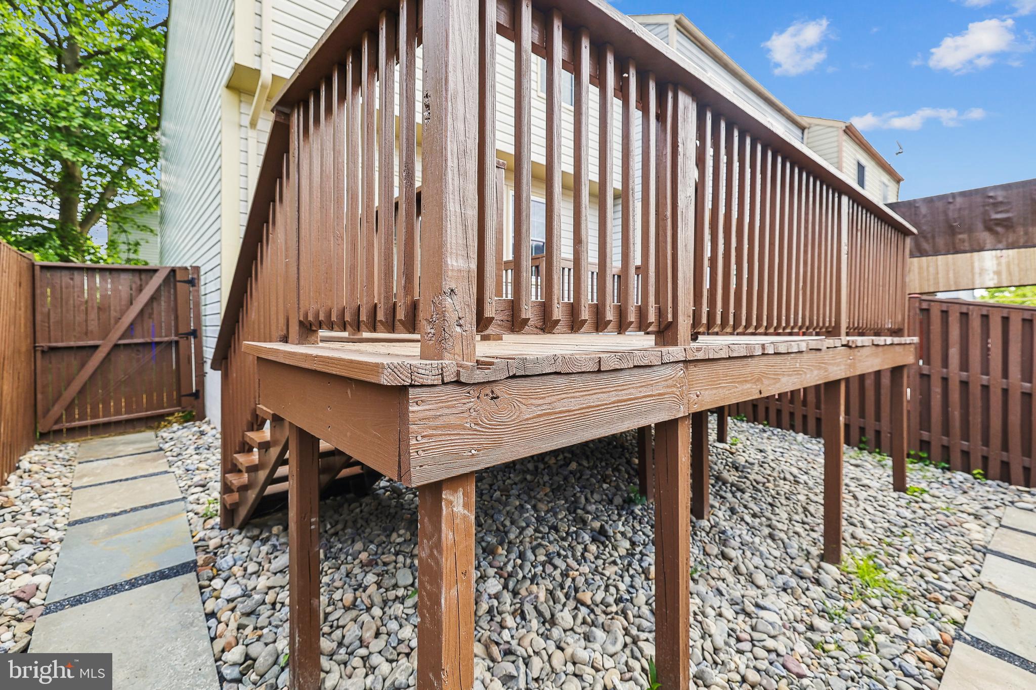 GUNNERS LAKE VILLAGE - Residential