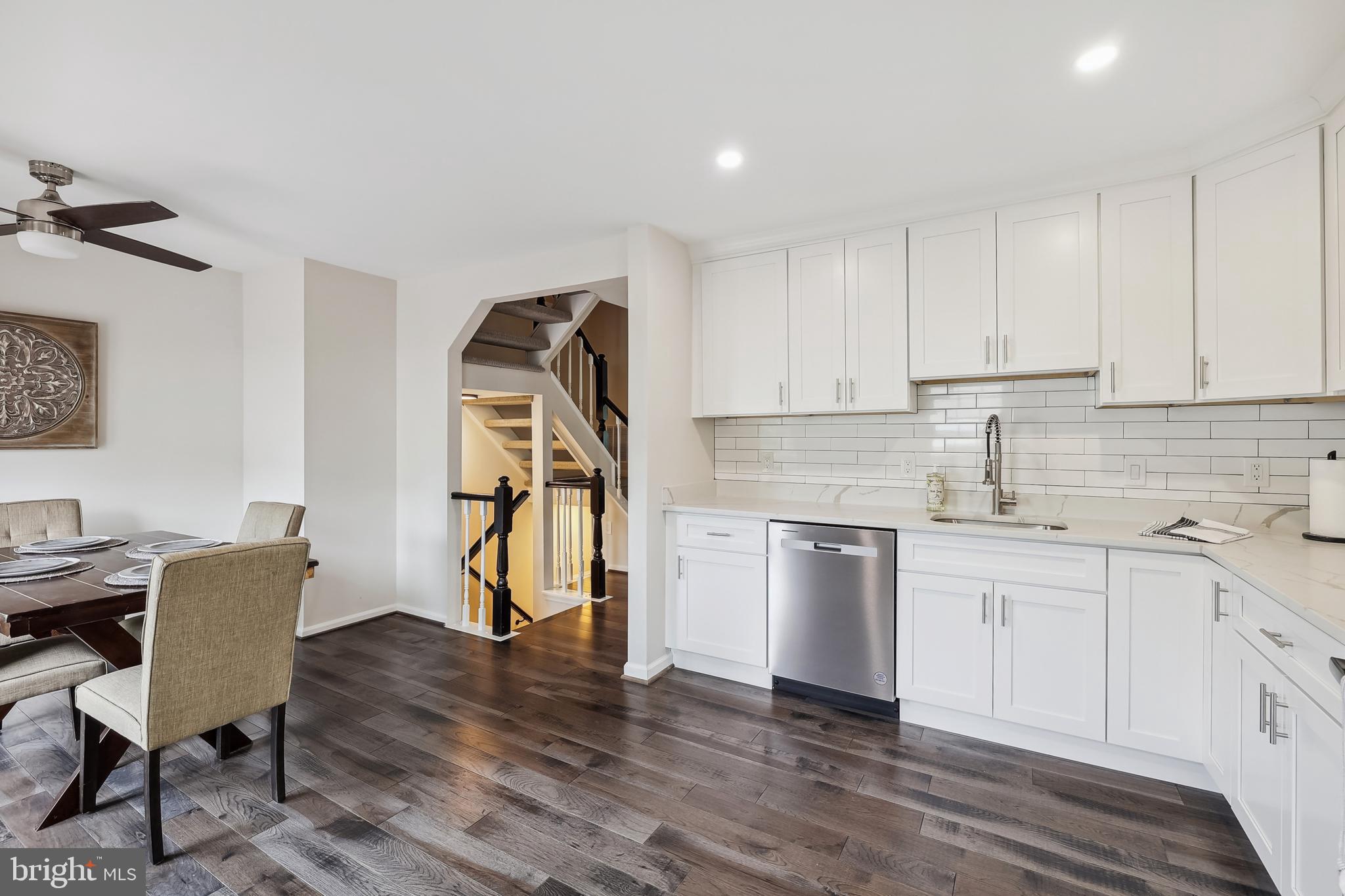 GUNNERS LAKE VILLAGE - Residential