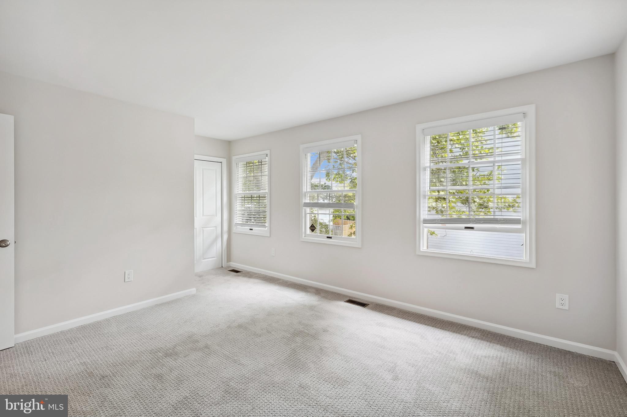 GUNNERS LAKE VILLAGE - Residential