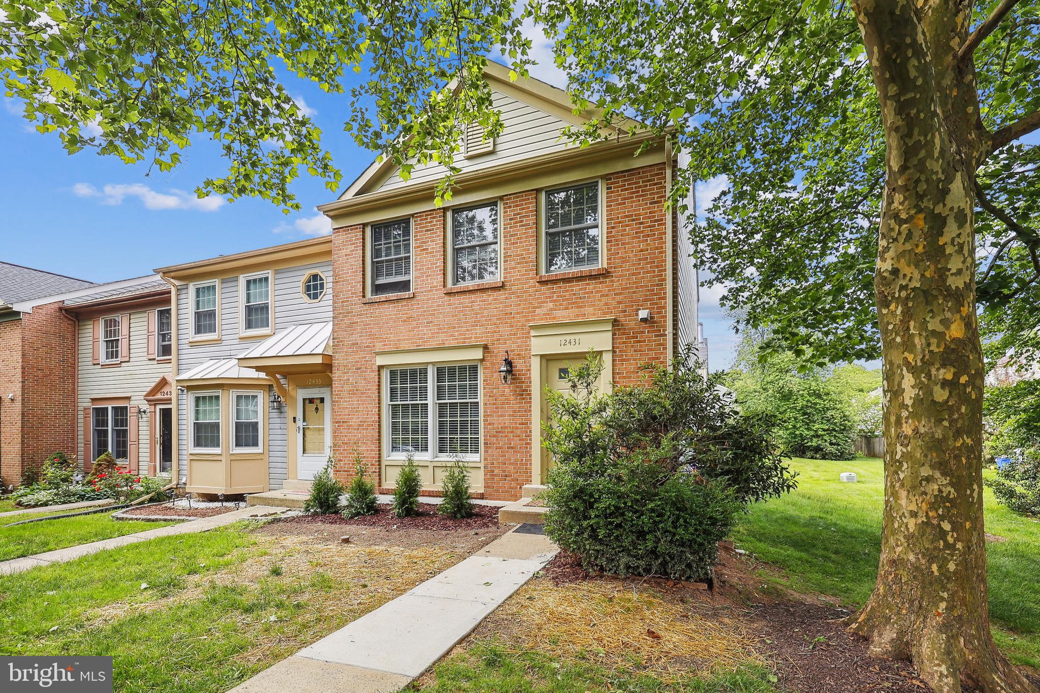 GUNNERS LAKE VILLAGE - Residential