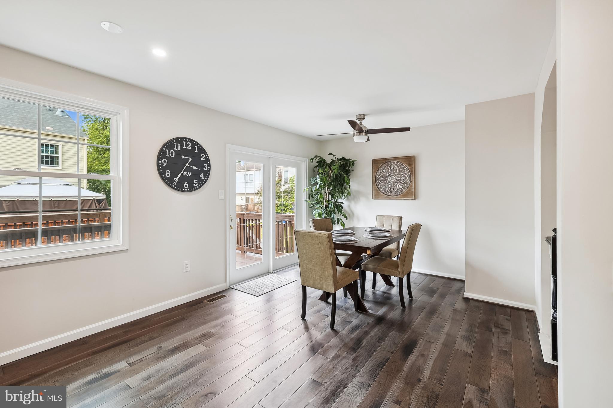 GUNNERS LAKE VILLAGE - Residential