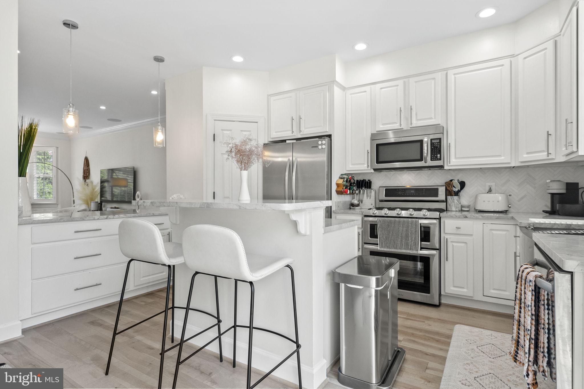 ARLINGTON HEIGHTS - Residential Lease