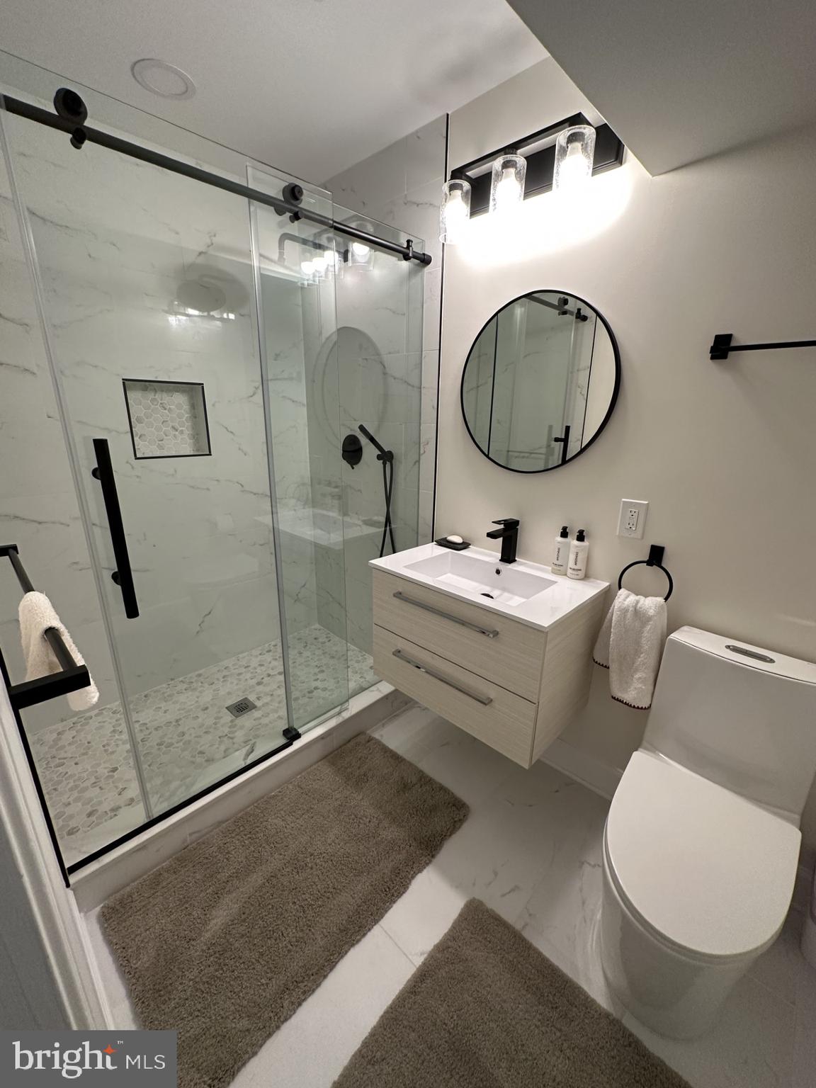ARLINGTON HEIGHTS - Residential Lease
