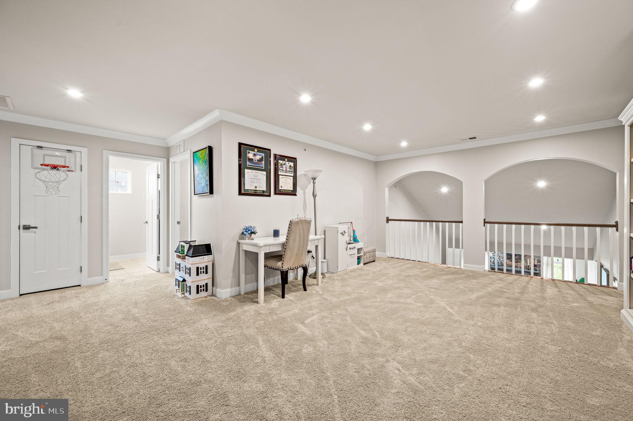 LONGWOOD PRESERVE - Residential