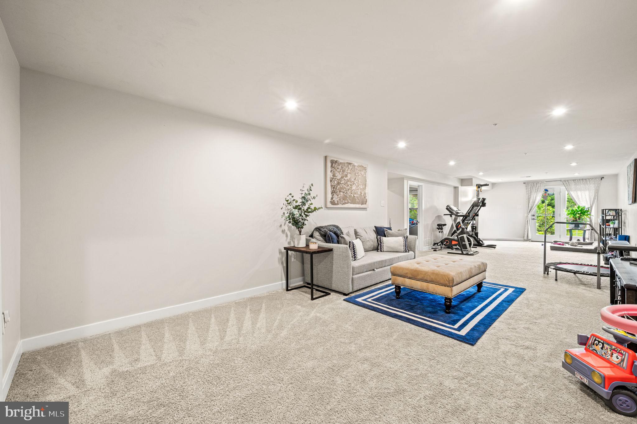 LONGWOOD PRESERVE - Residential