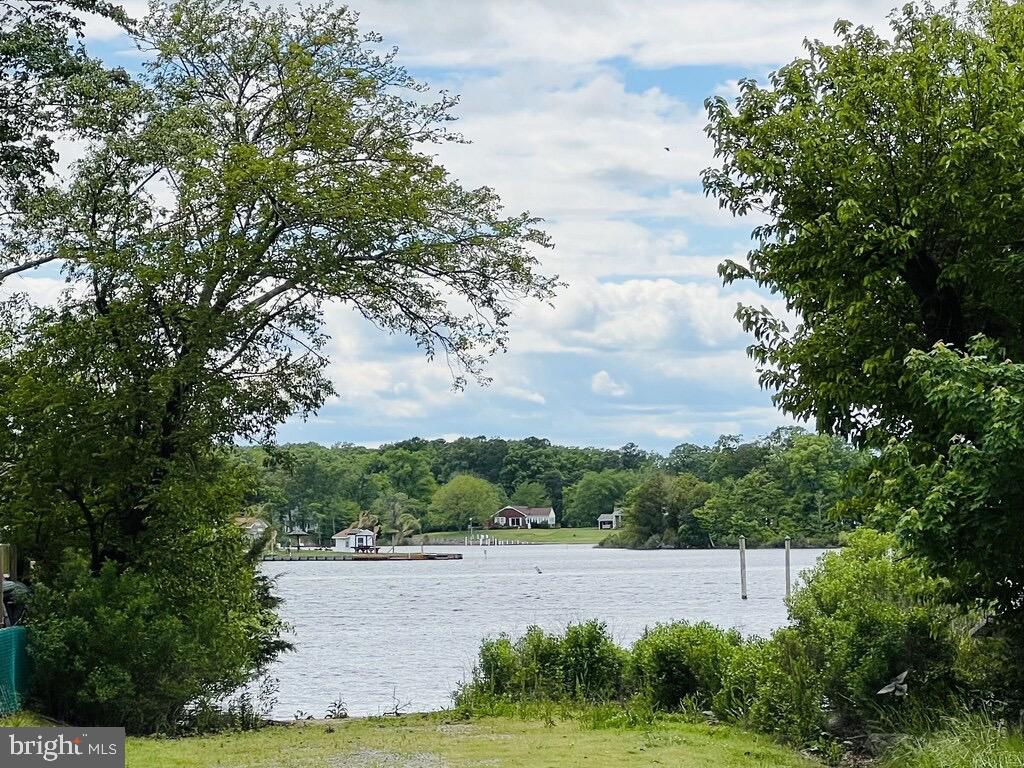 TOWN OF COLONIAL BEACH - Residential Lease