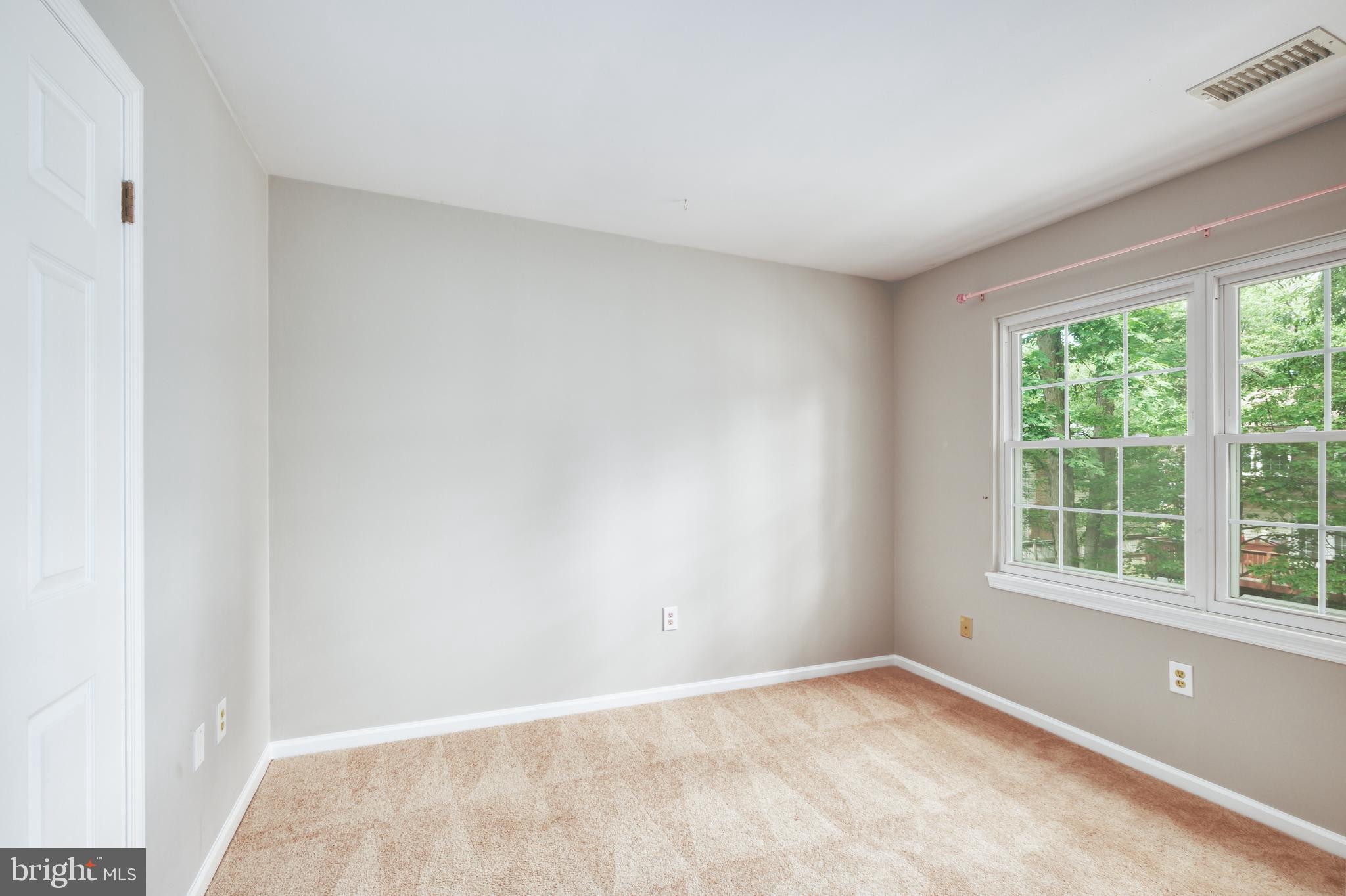 BURKE CENTRE CONSERVANCY - Residential Lease