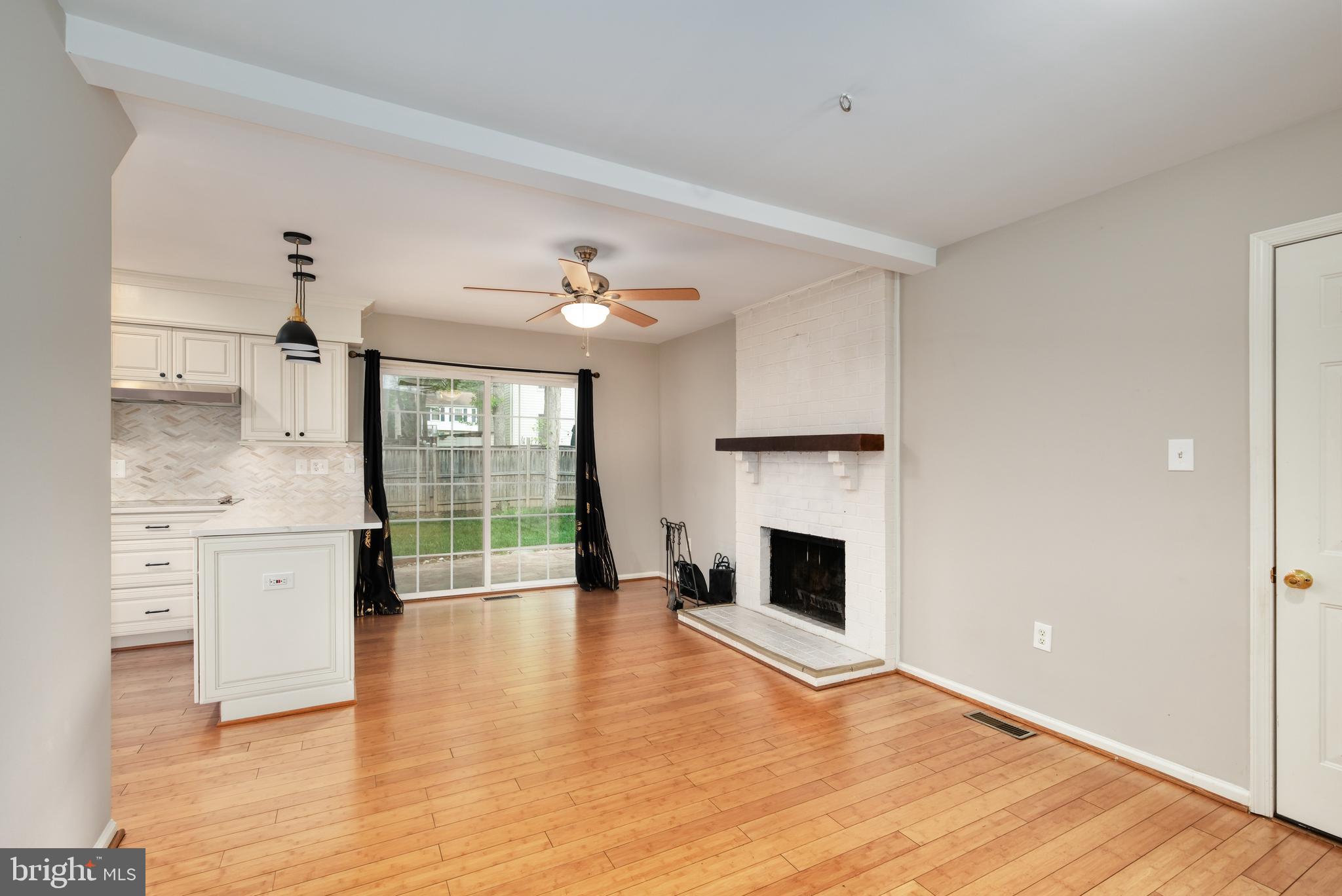 BURKE CENTRE CONSERVANCY - Residential Lease