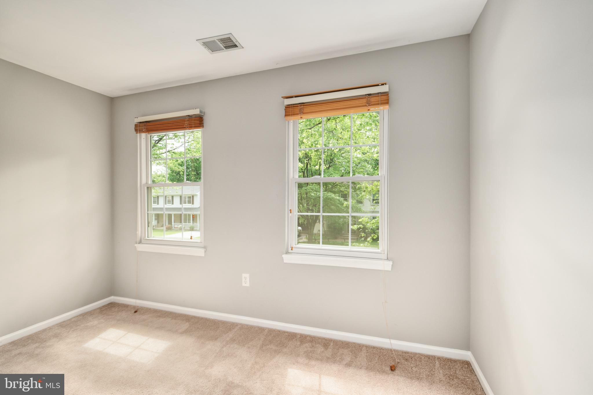 BURKE CENTRE CONSERVANCY - Residential Lease