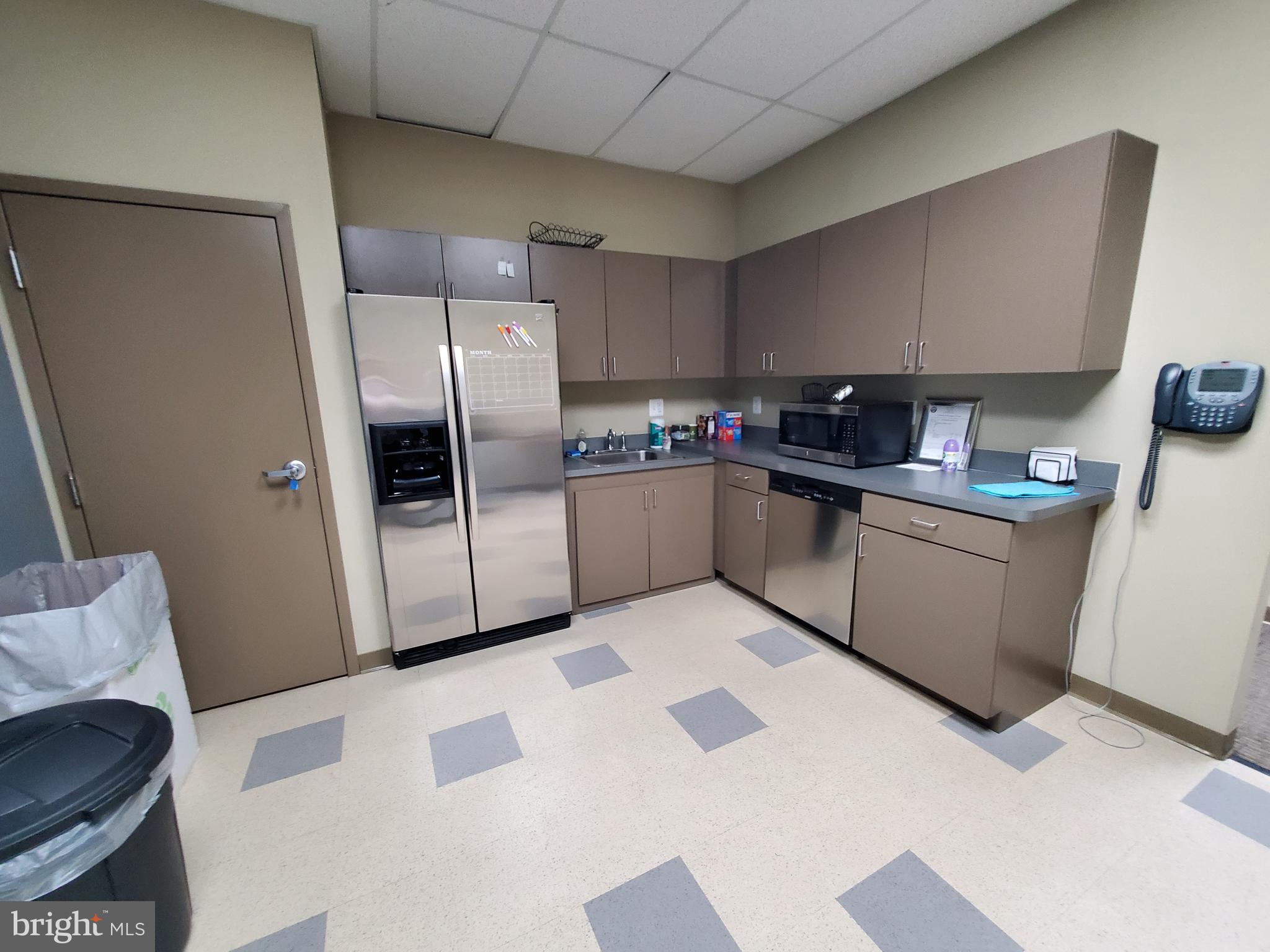 OAK HILL BUSINESS CENTER - Commercial Sale