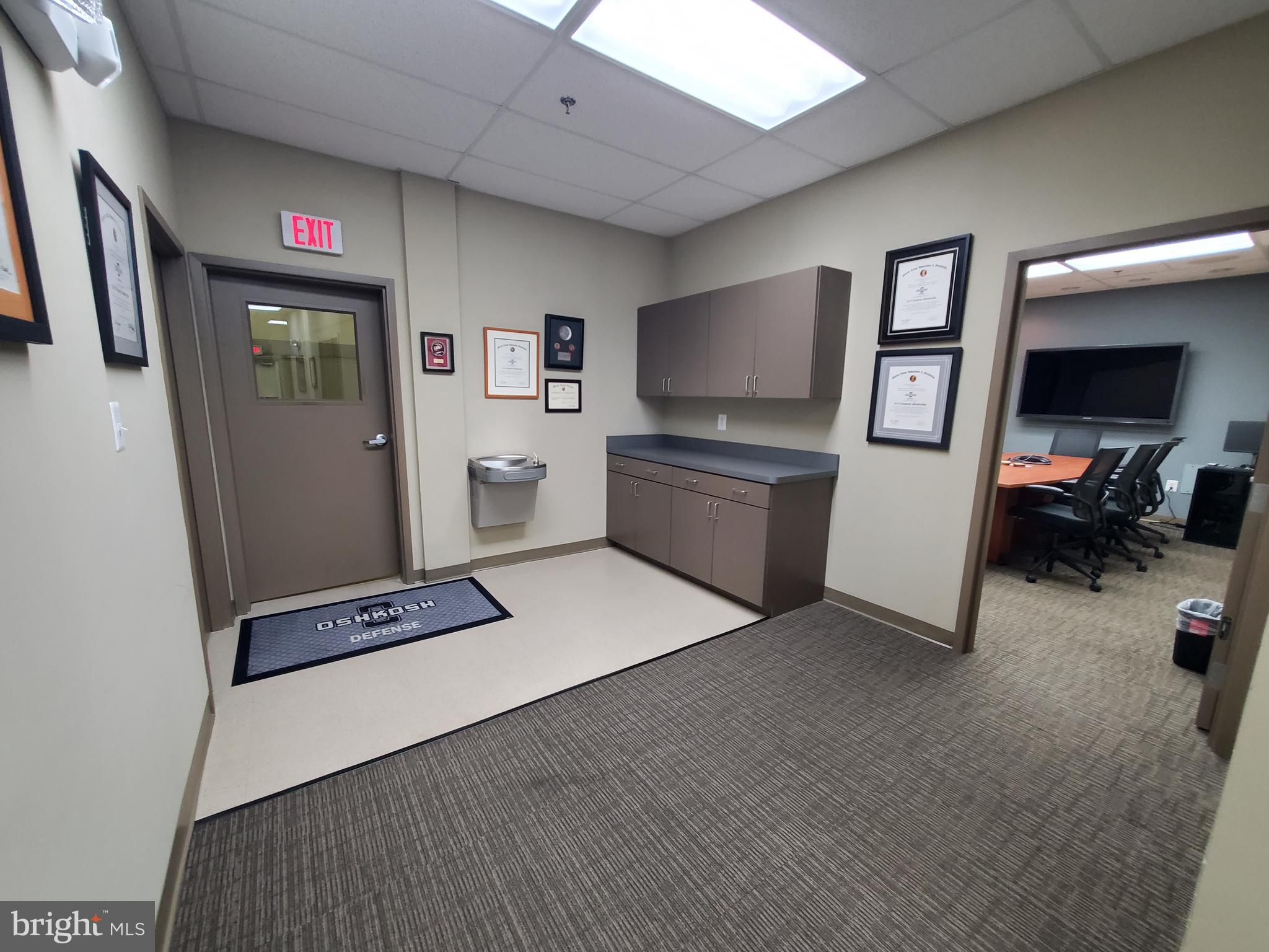 OAK HILL BUSINESS CENTER - Commercial Sale