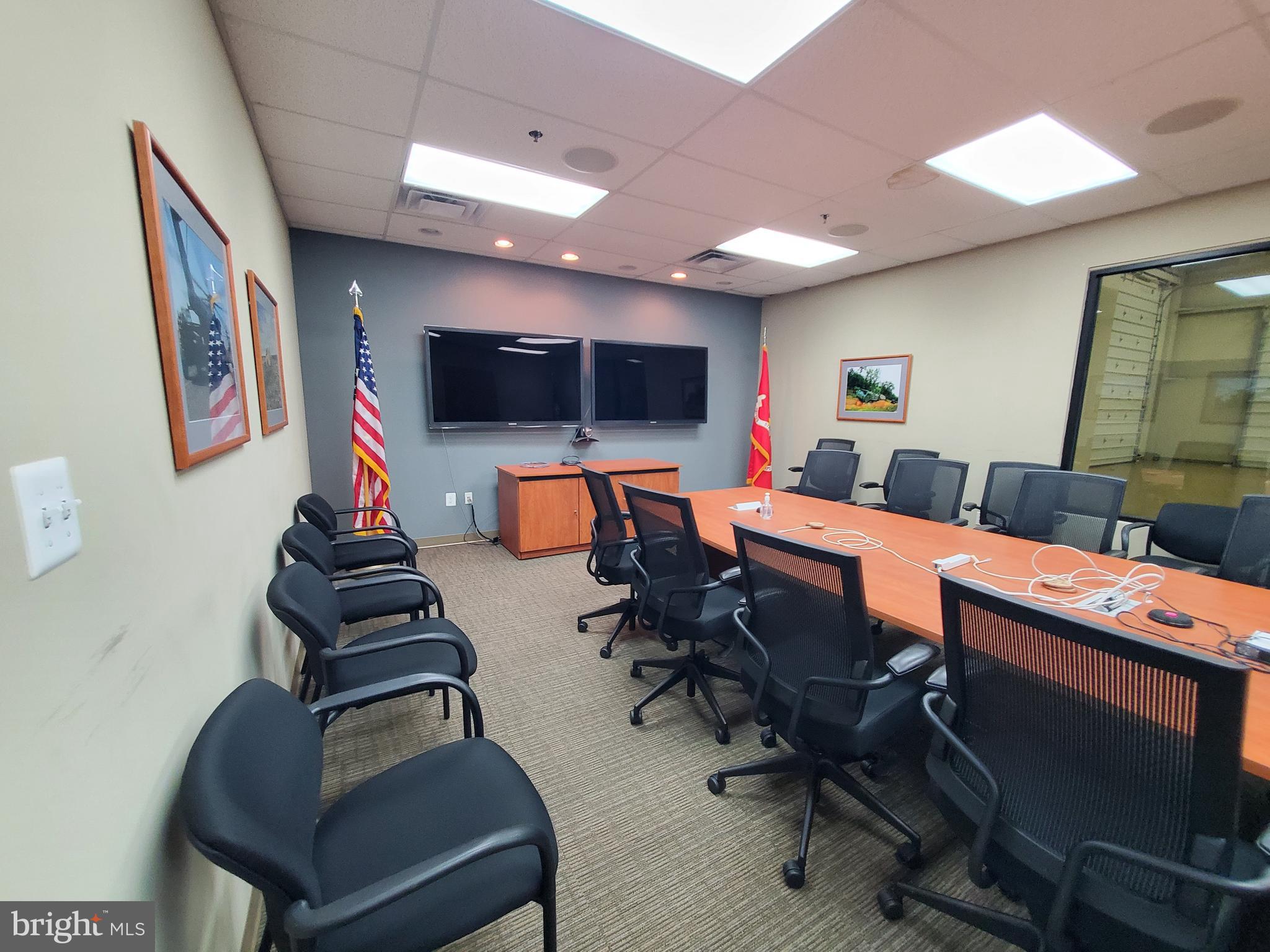 OAK HILL BUSINESS CENTER - Commercial Sale