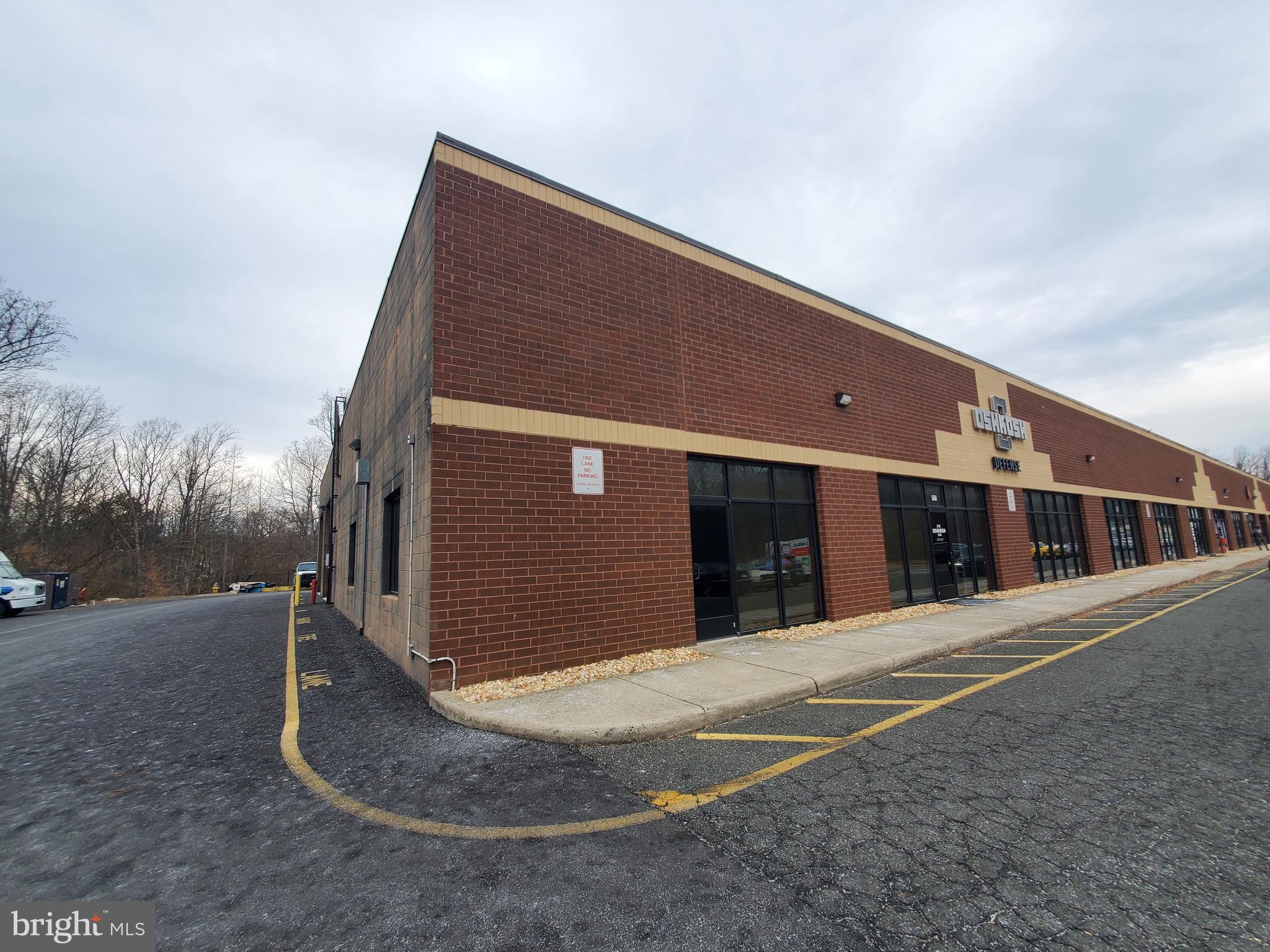 OAK HILL BUSINESS CENTER - Commercial Sale