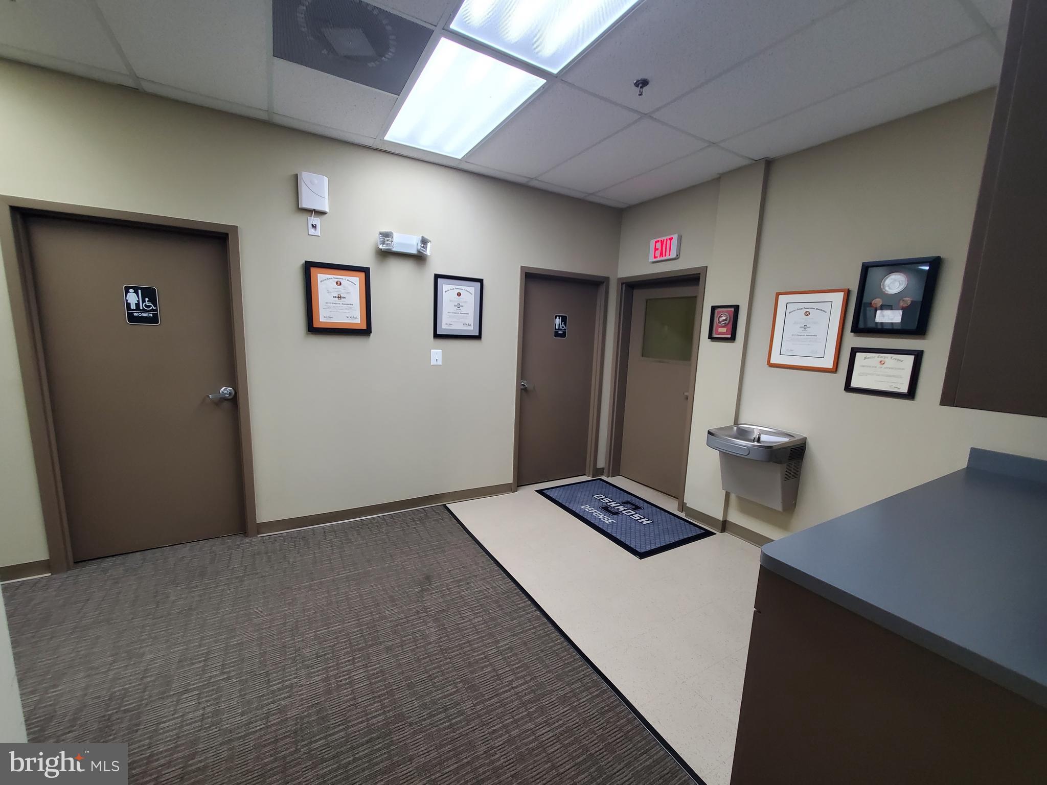 OAK HILL BUSINESS CENTER - Commercial Sale