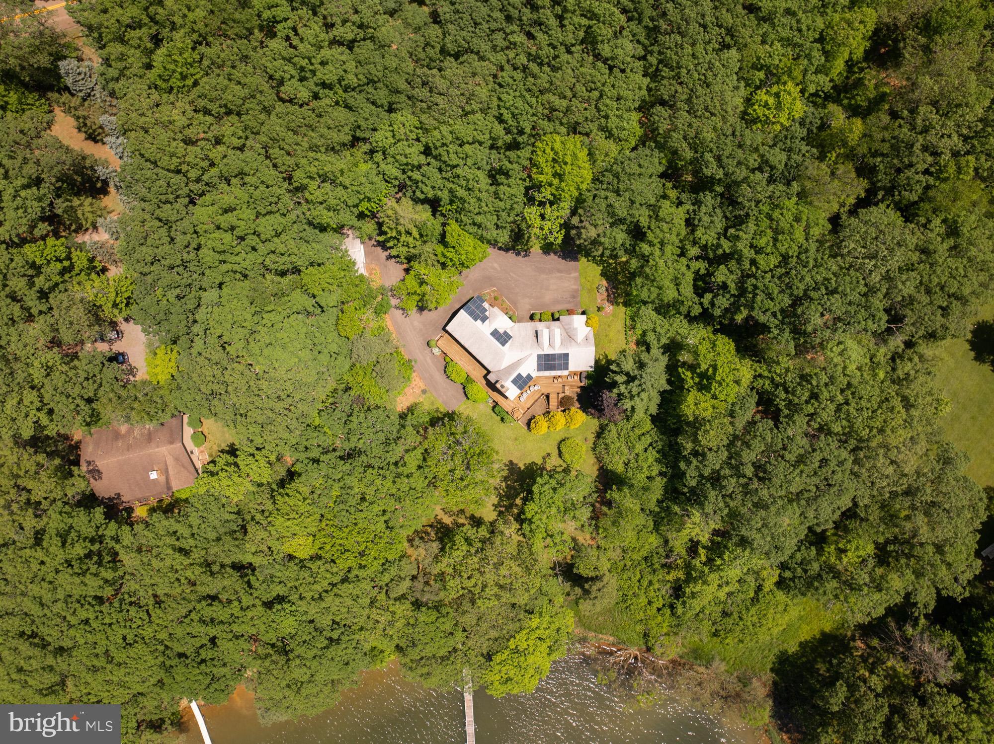 TURKEY NECK - Residential