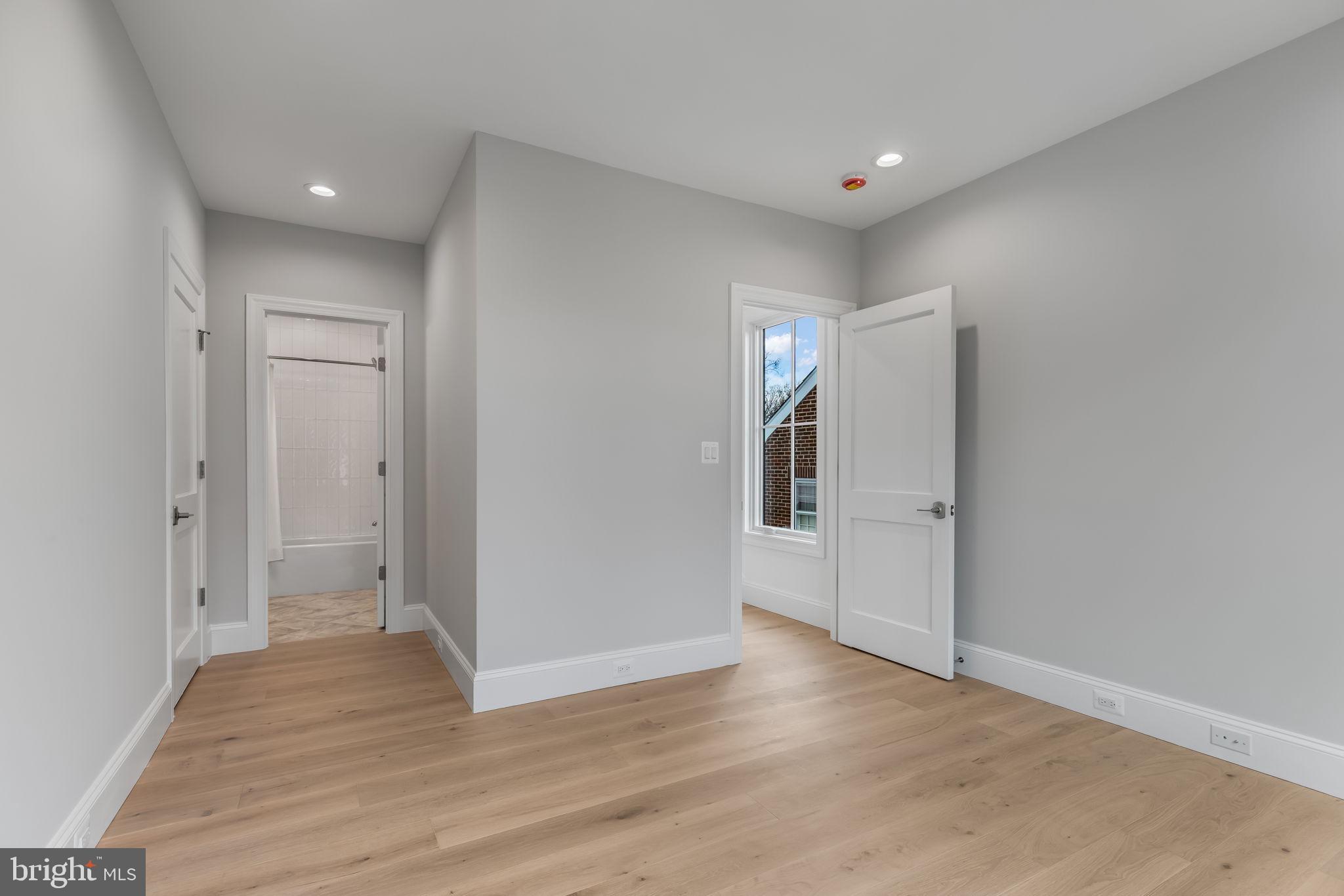 ASHTON HEIGHTS - Residential