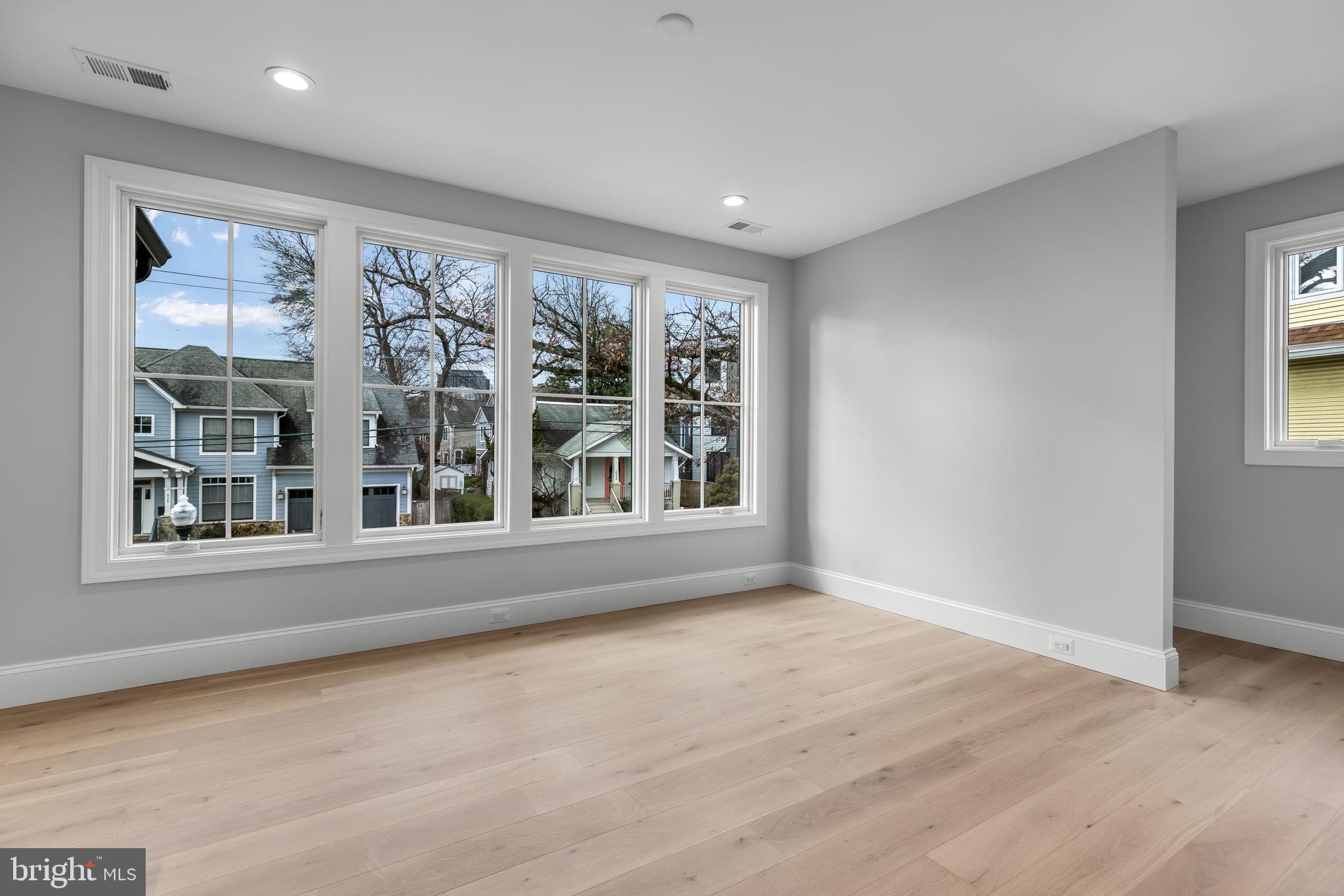 ASHTON HEIGHTS - Residential