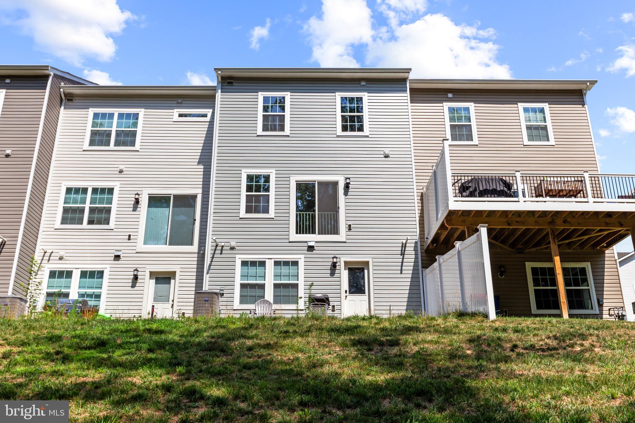 THE WOODS AT MYRTLE POINT - Residential