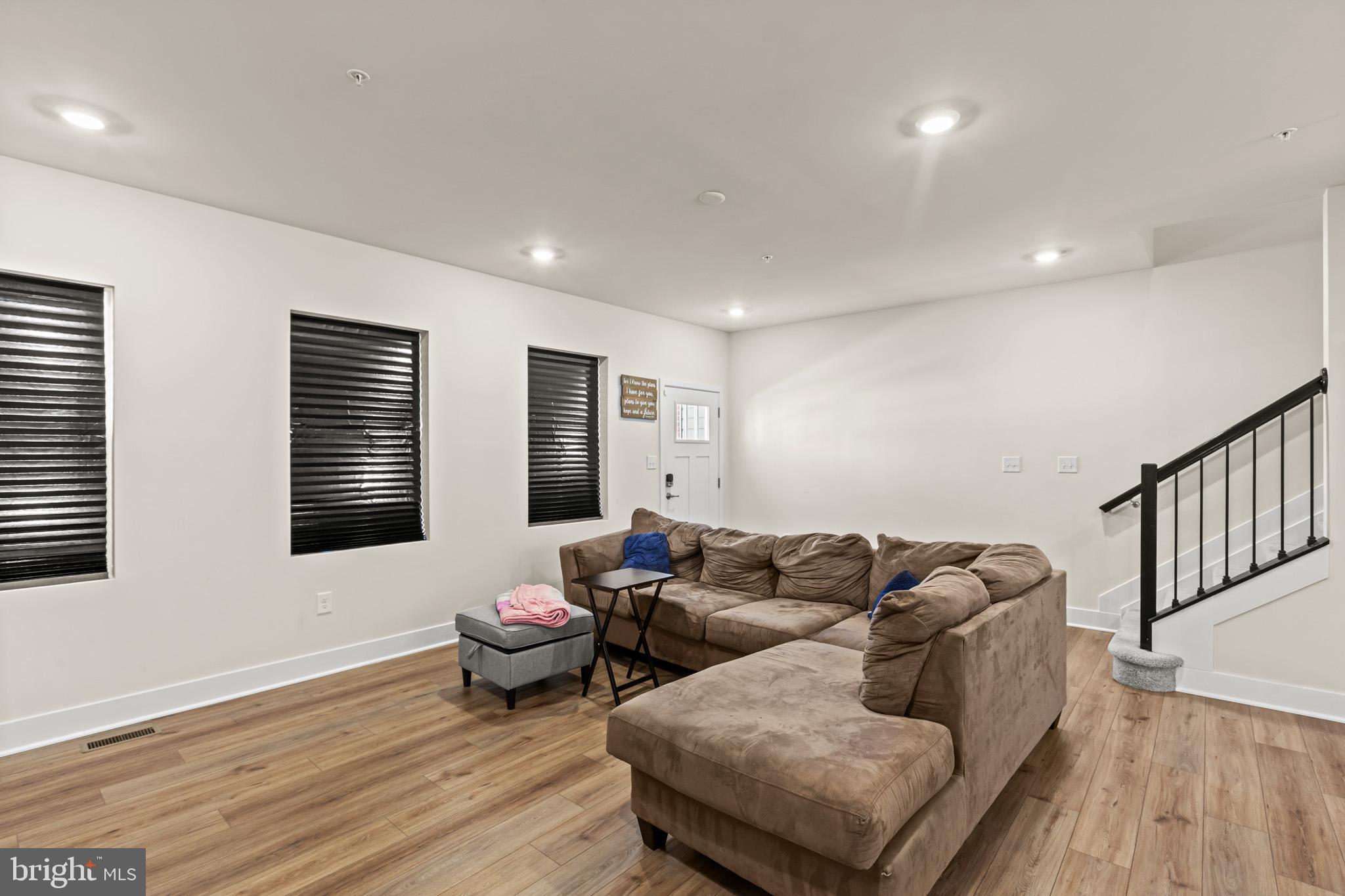 THE WOODS AT MYRTLE POINT - Residential