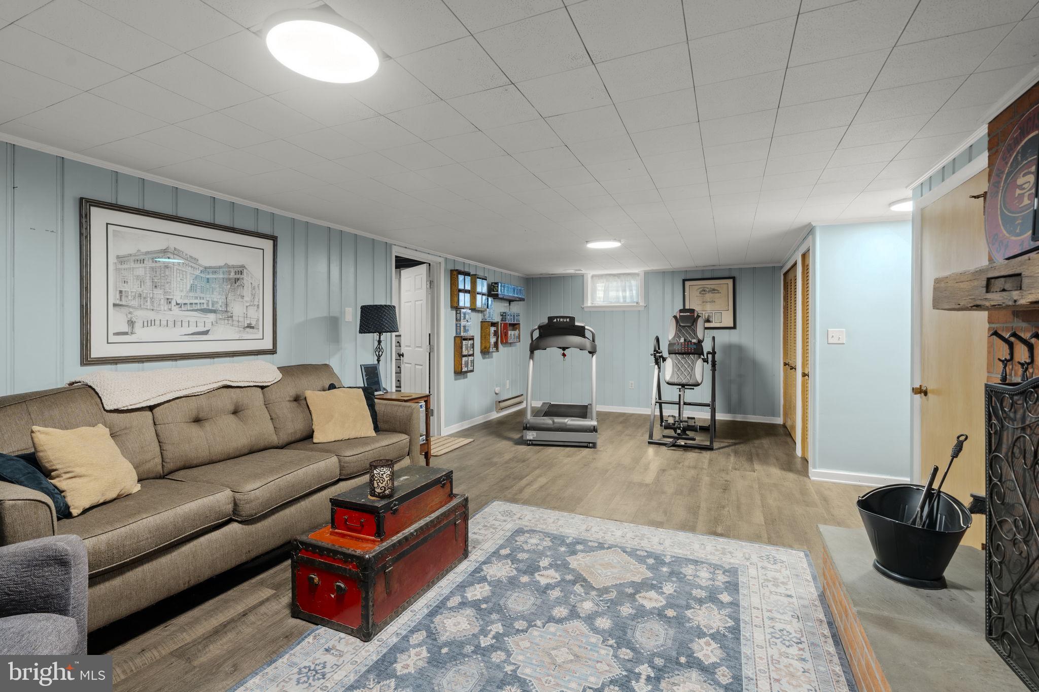NEW HOLLAND BOROUGH - Residential