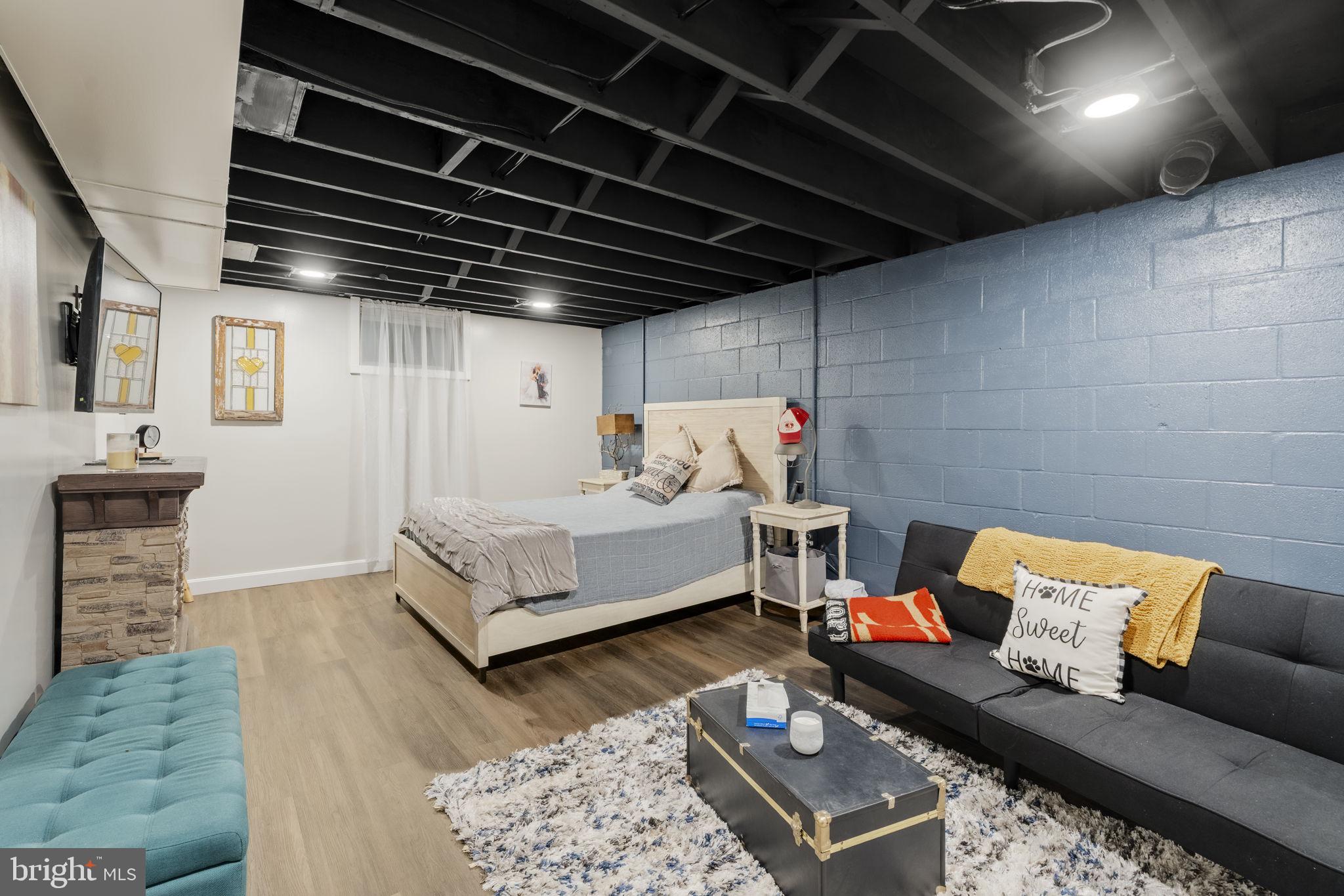 NEW HOLLAND BOROUGH - Residential