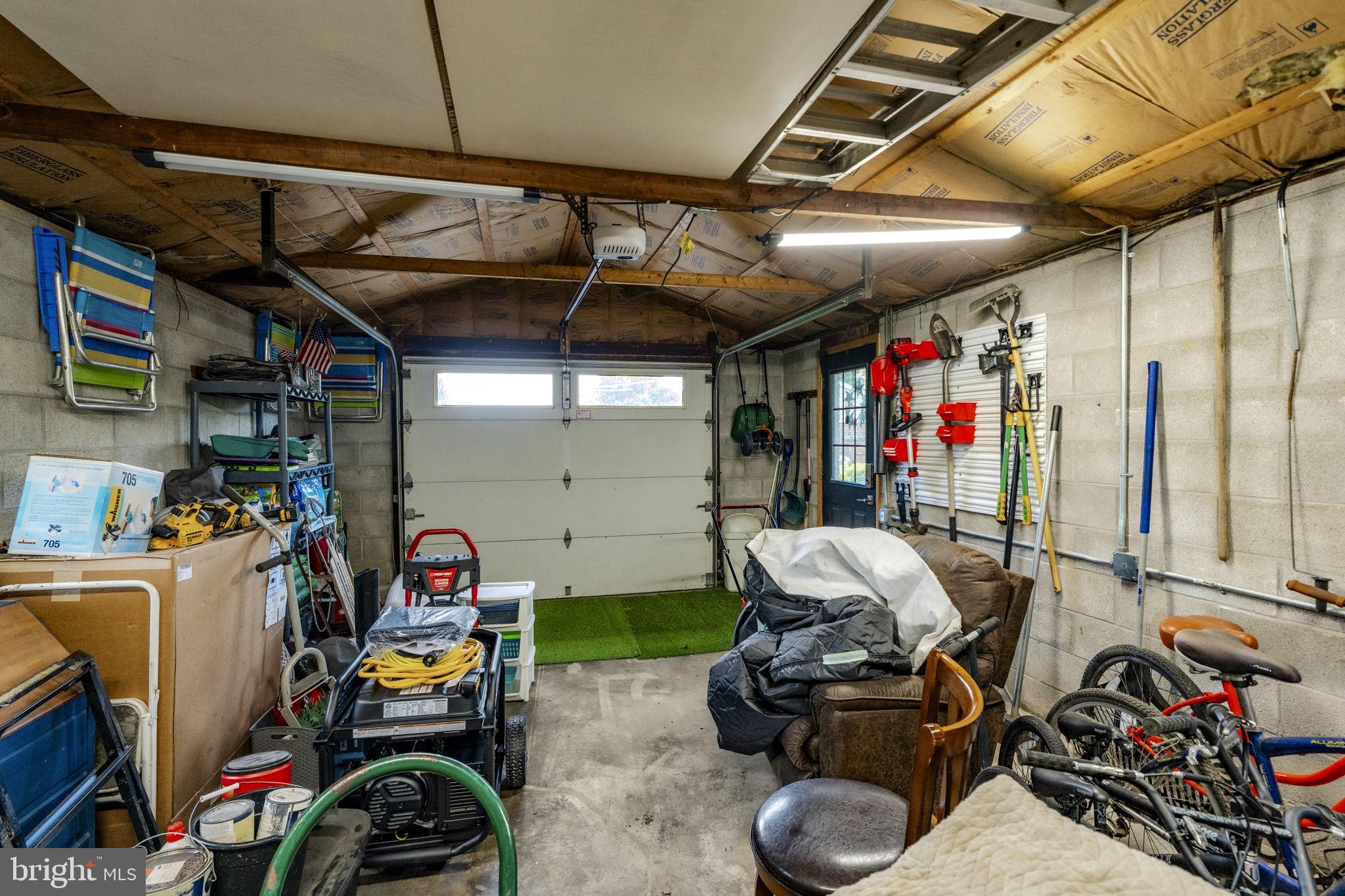 NEW HOLLAND BOROUGH - Residential