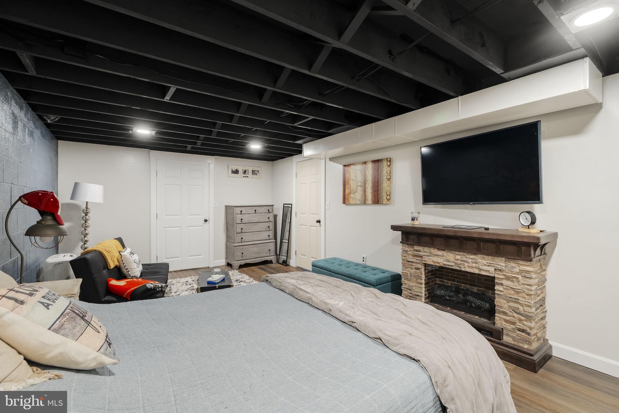 NEW HOLLAND BOROUGH - Residential