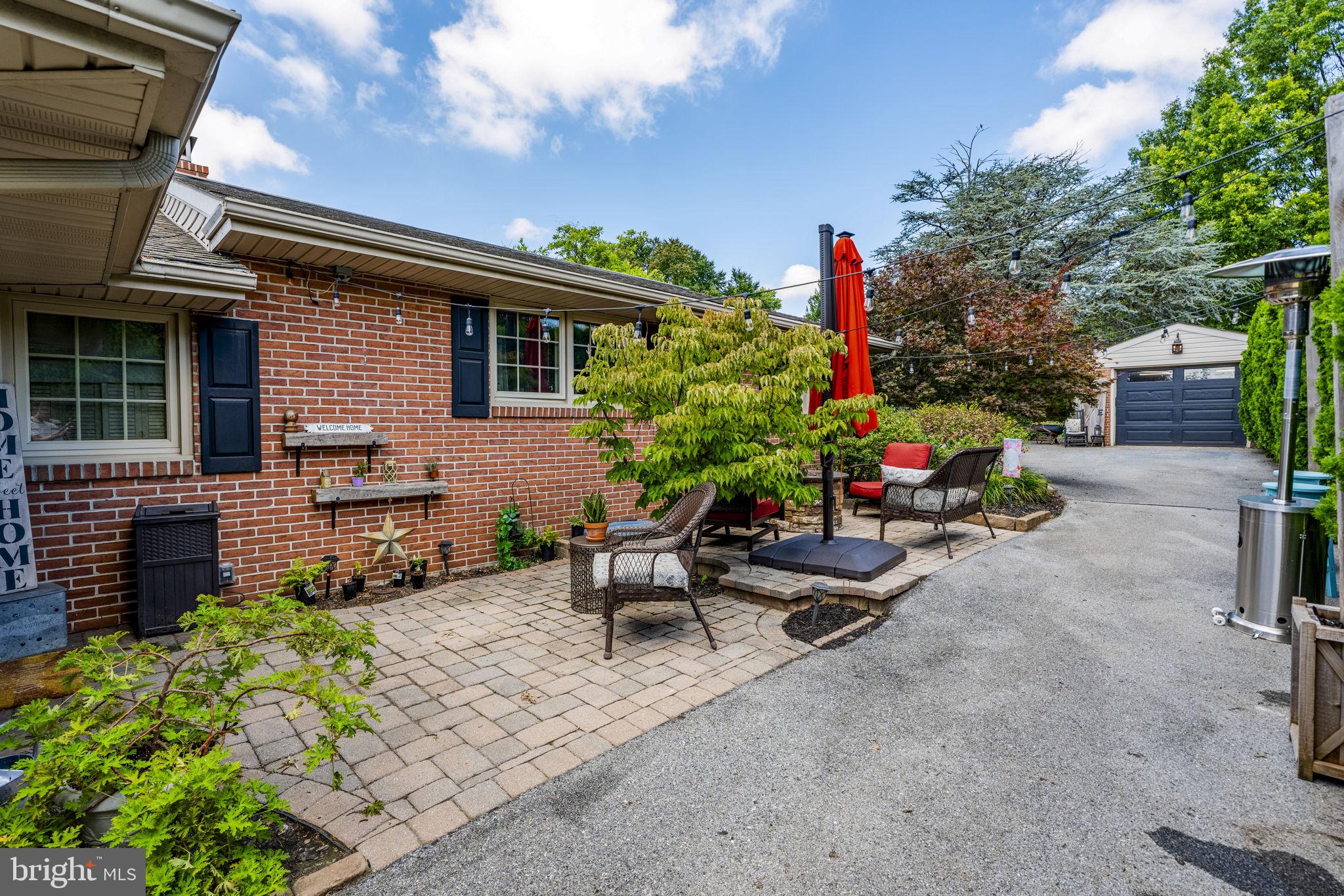 NEW HOLLAND BOROUGH - Residential