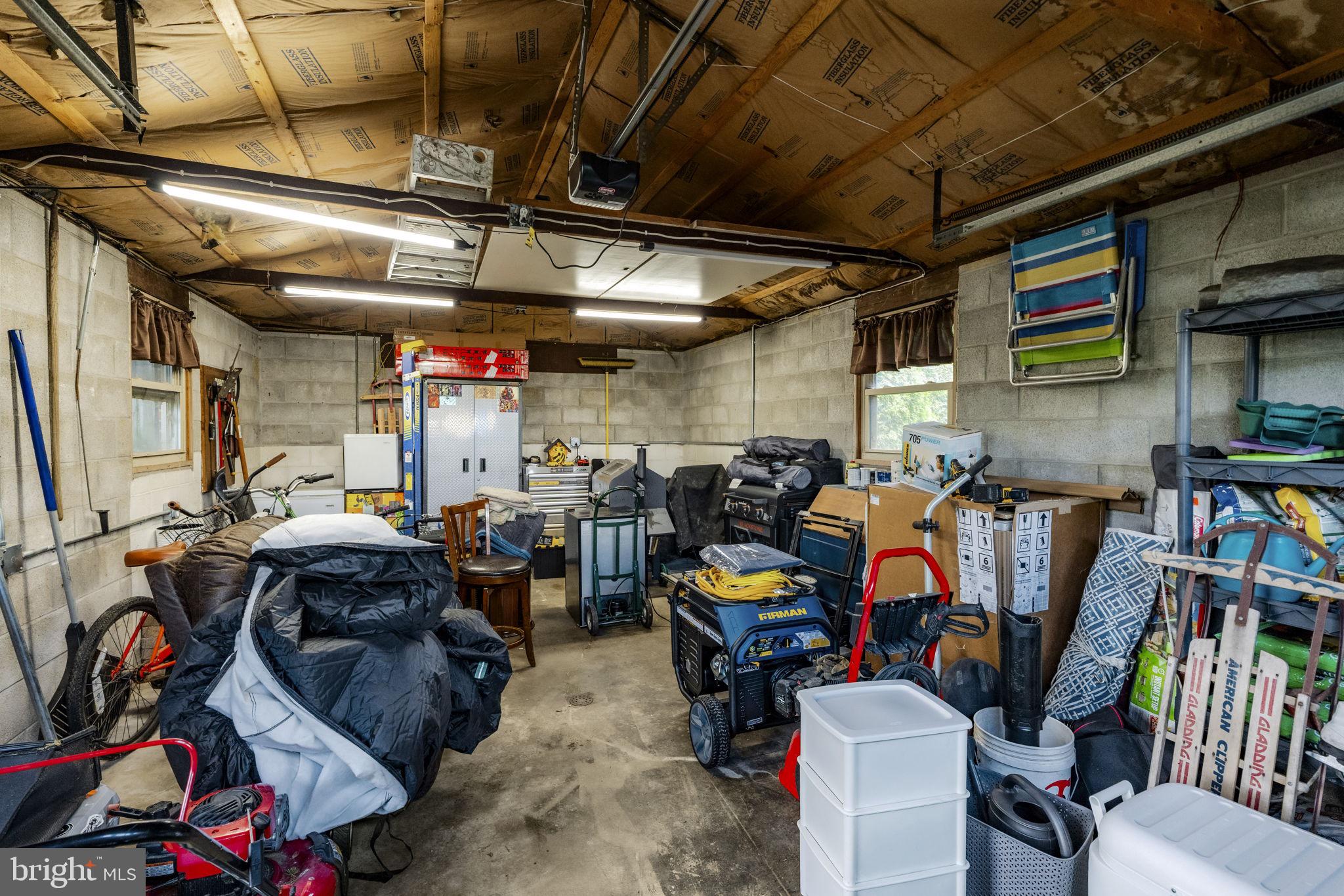 NEW HOLLAND BOROUGH - Residential