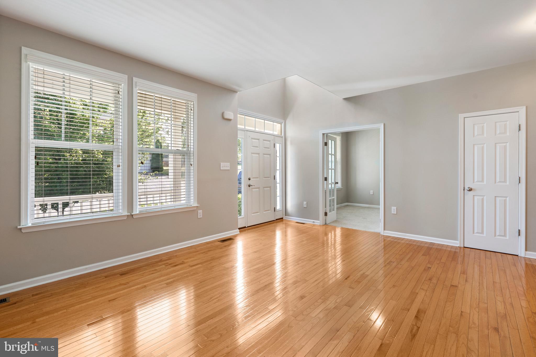 BROOKFIELD - Residential