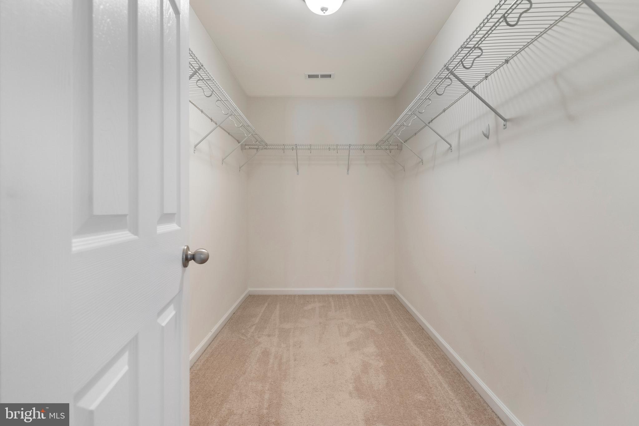 BROOKFIELD - Residential