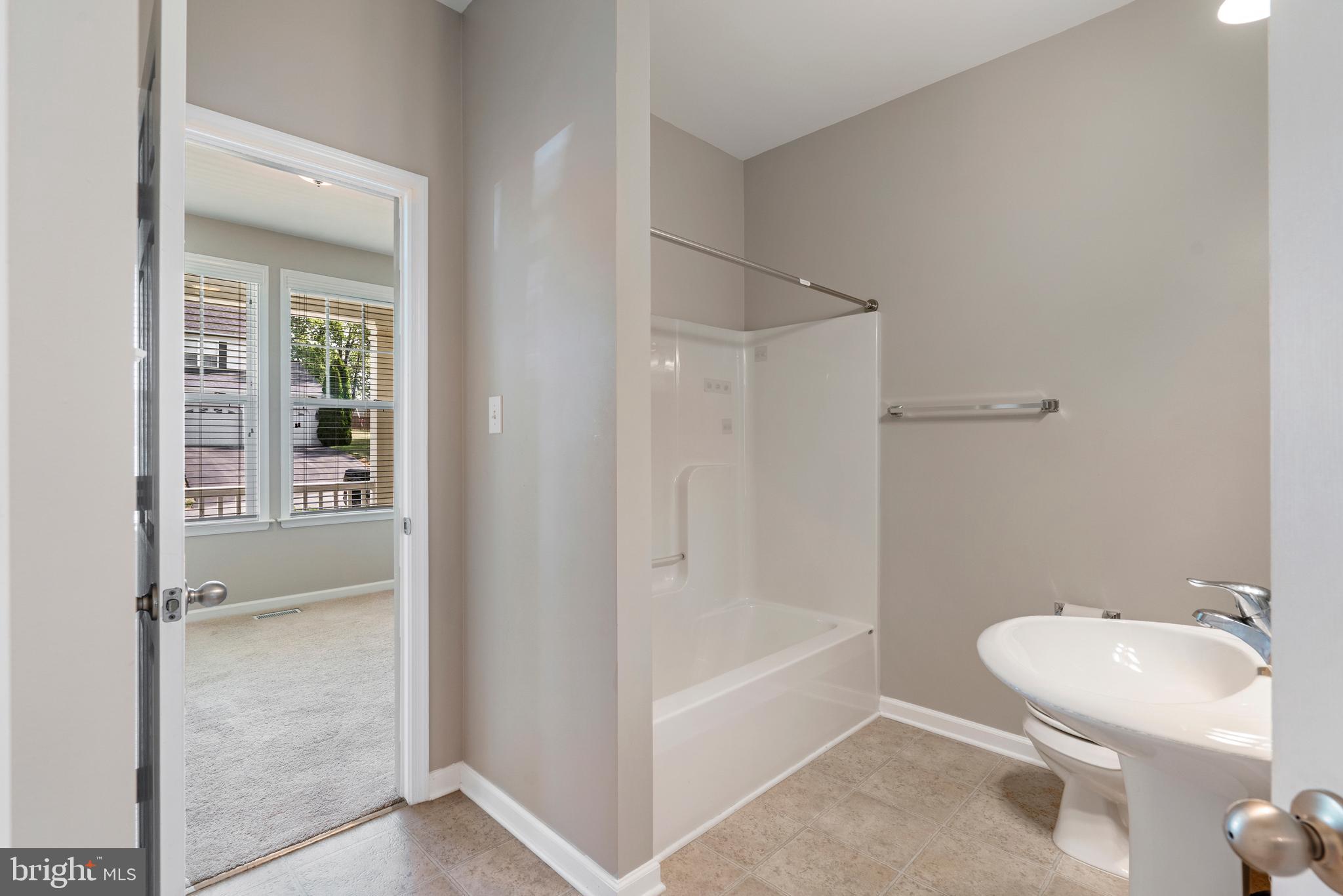 BROOKFIELD - Residential