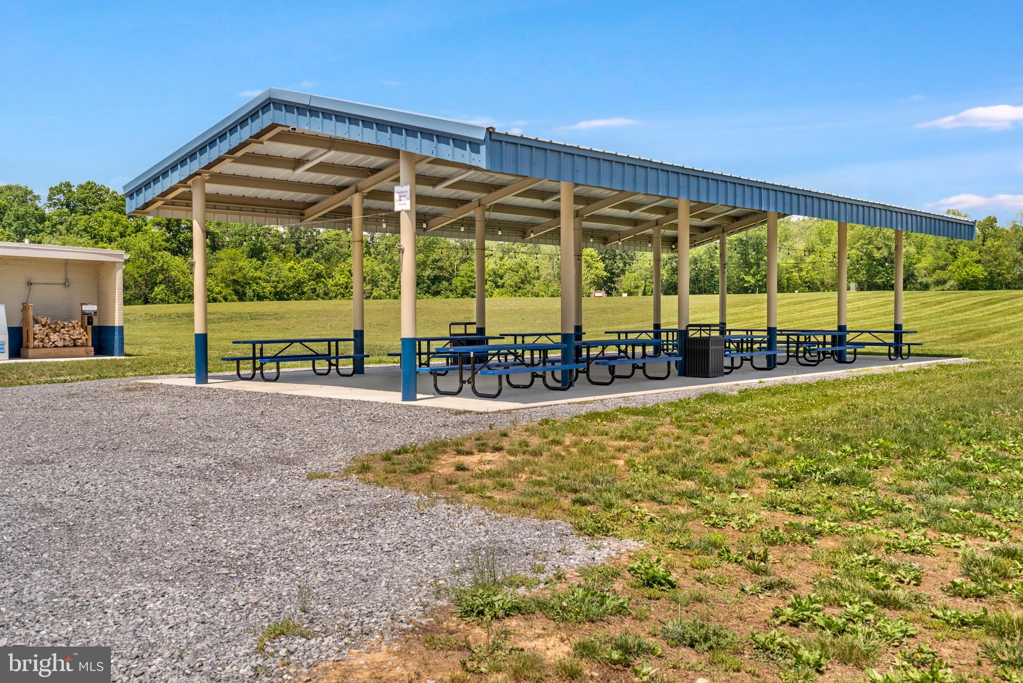 BROOKFIELD - Residential