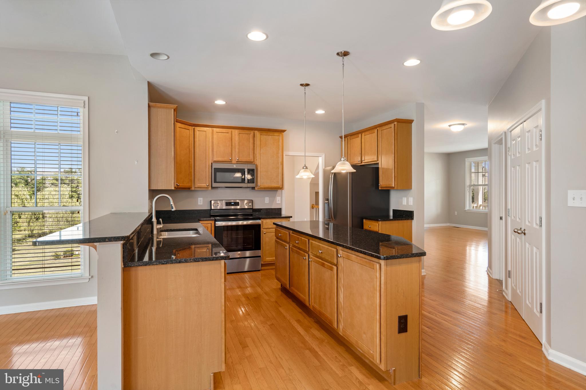 BROOKFIELD - Residential