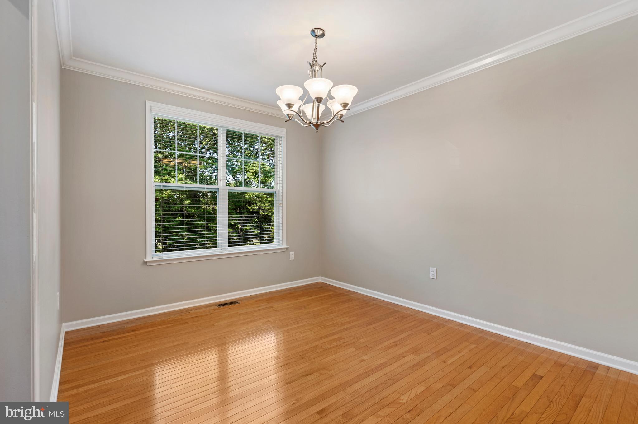 BROOKFIELD - Residential