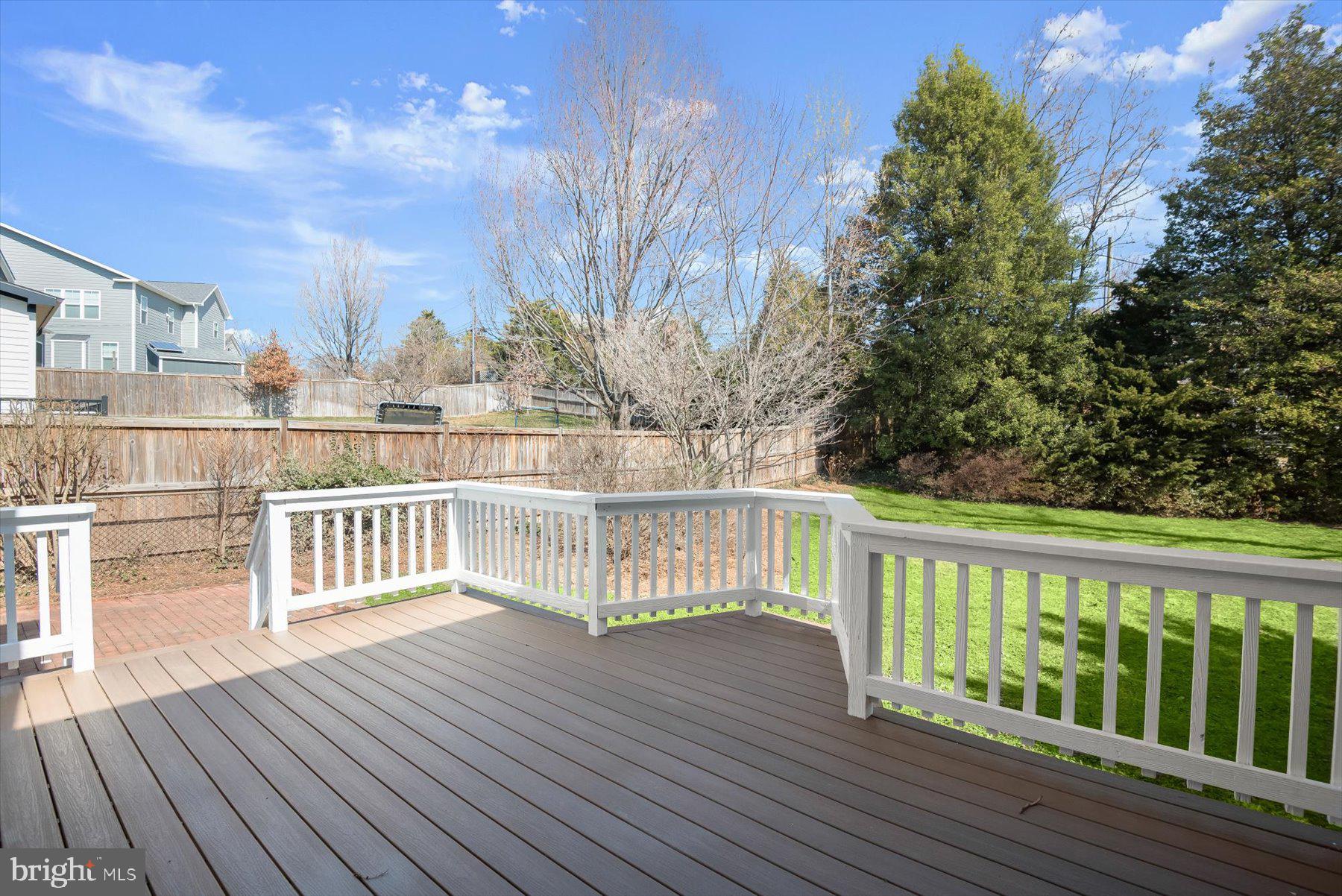 BERKSHIRE OAKWOOD - Residential