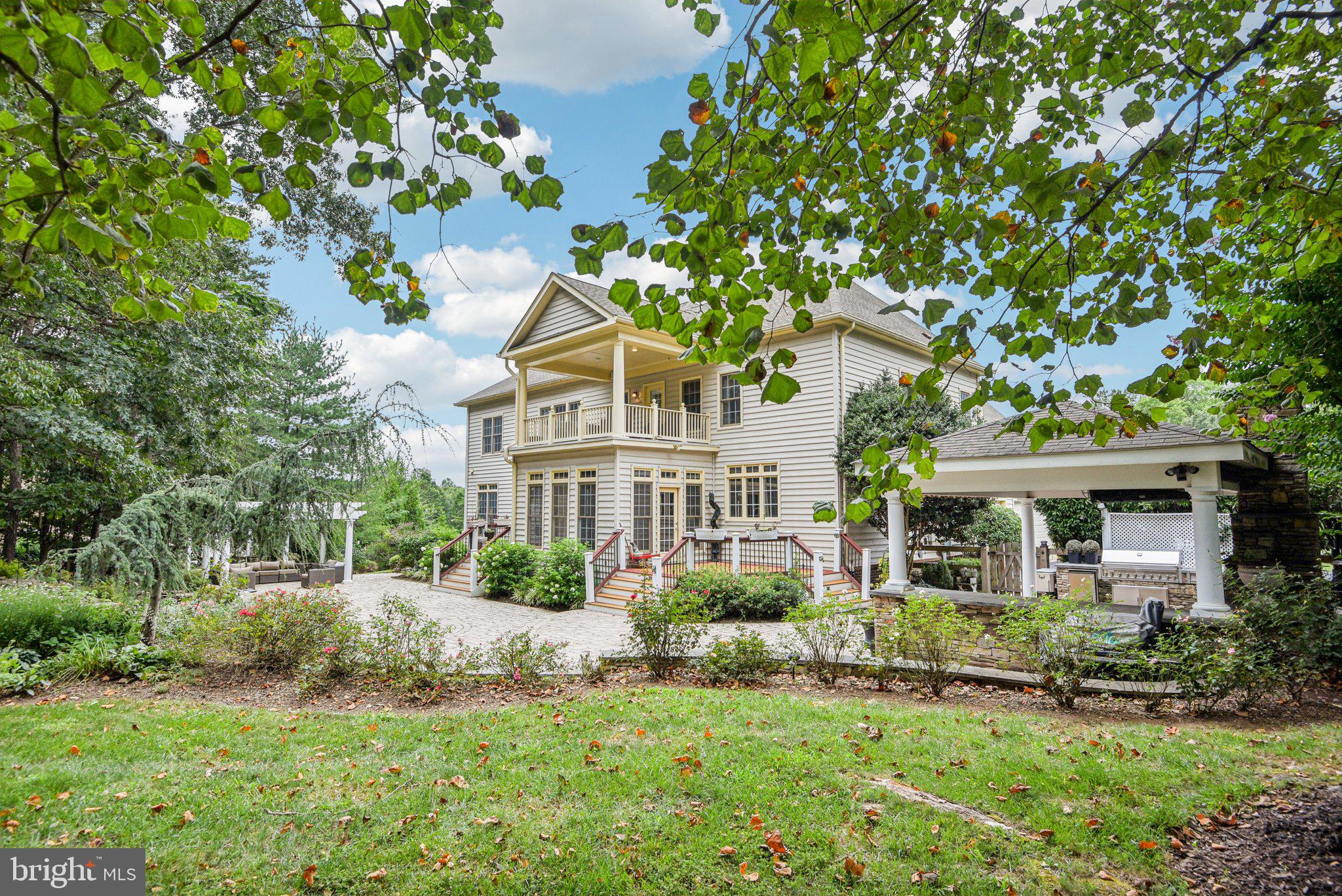 CEDAR CREST - Residential
