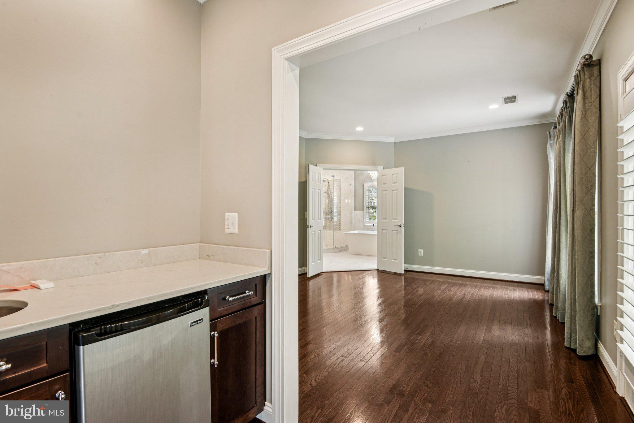 CEDAR CREST - Residential